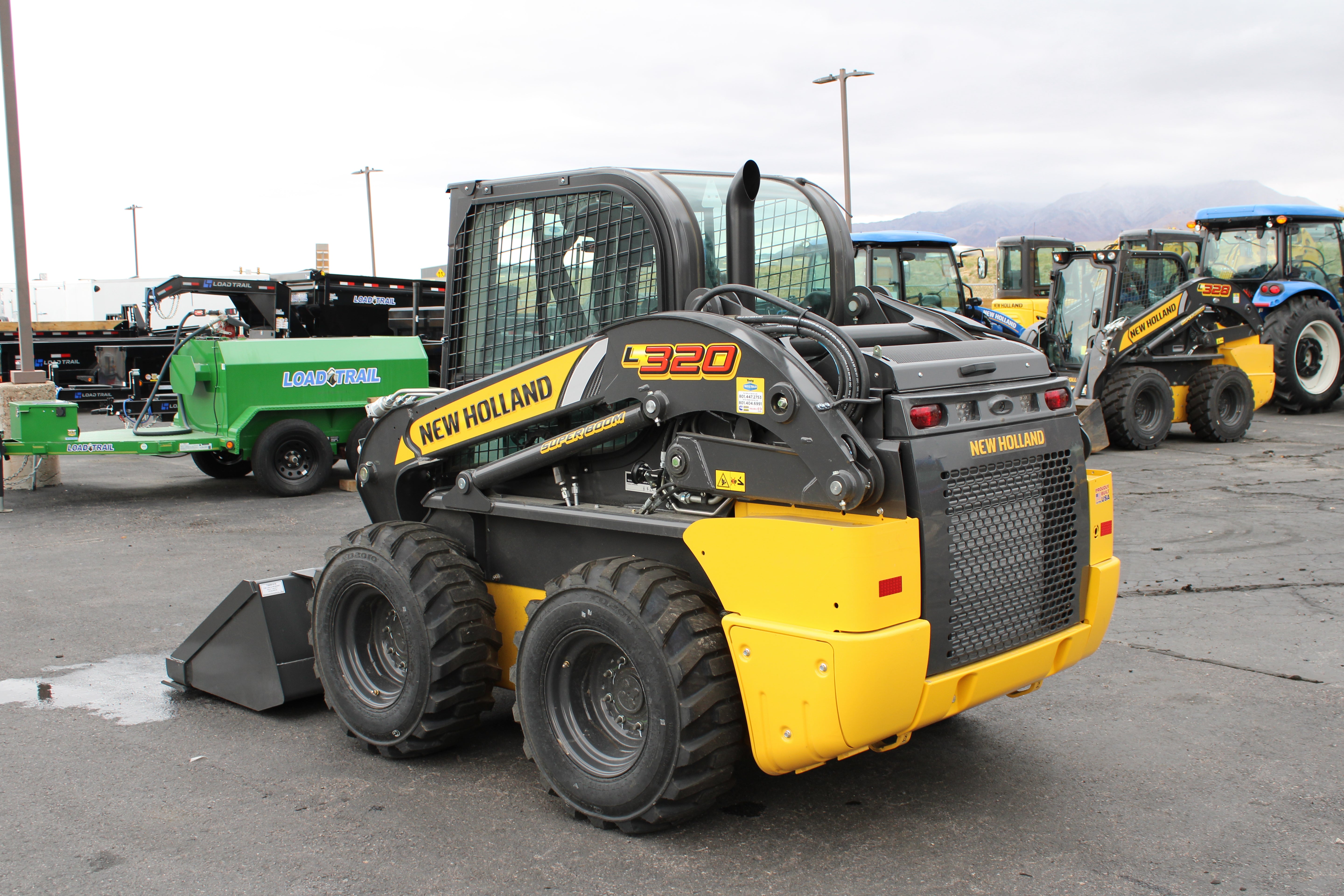 2024 New Holland Skidsteer L320