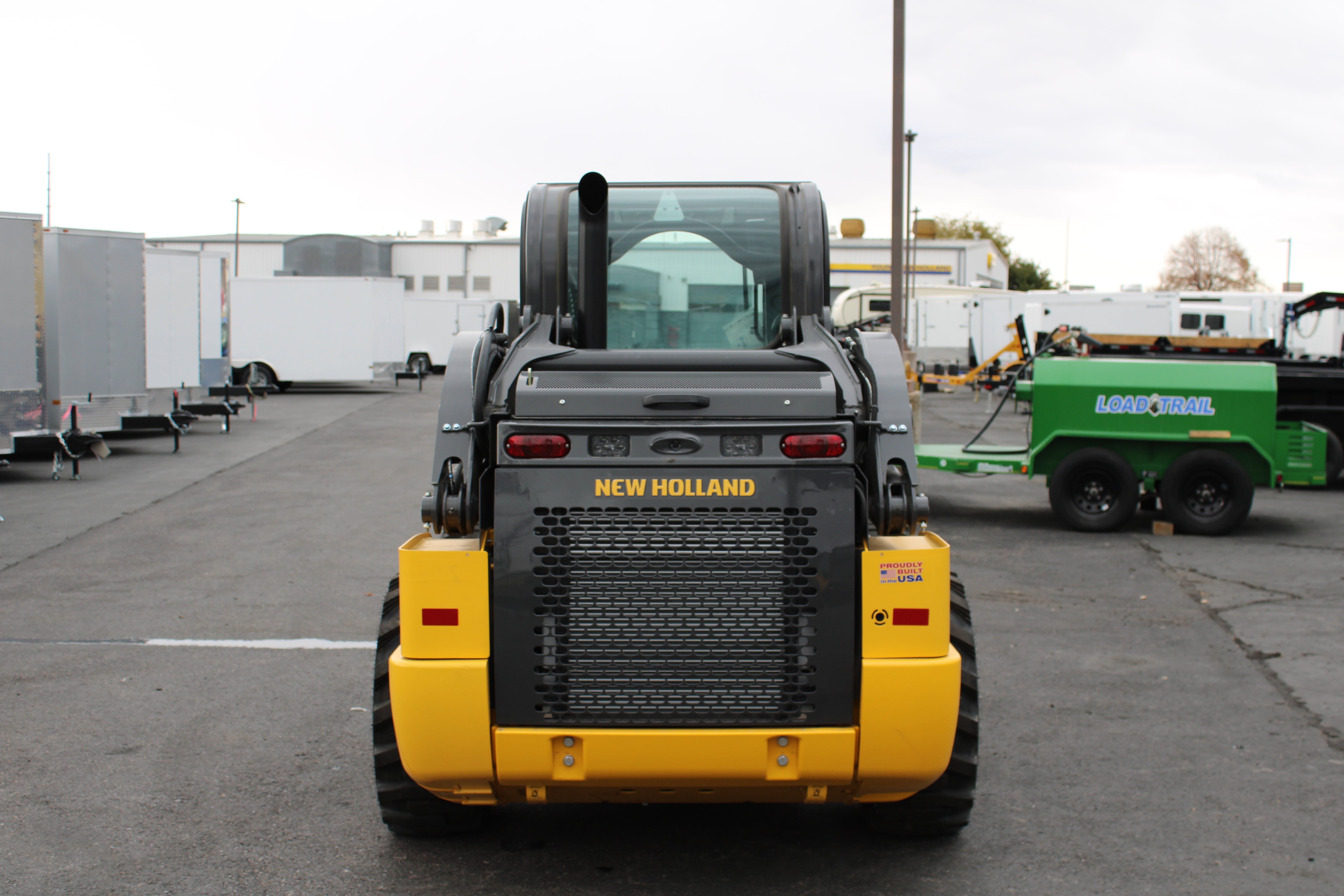 2024 New Holland Skidsteer L320