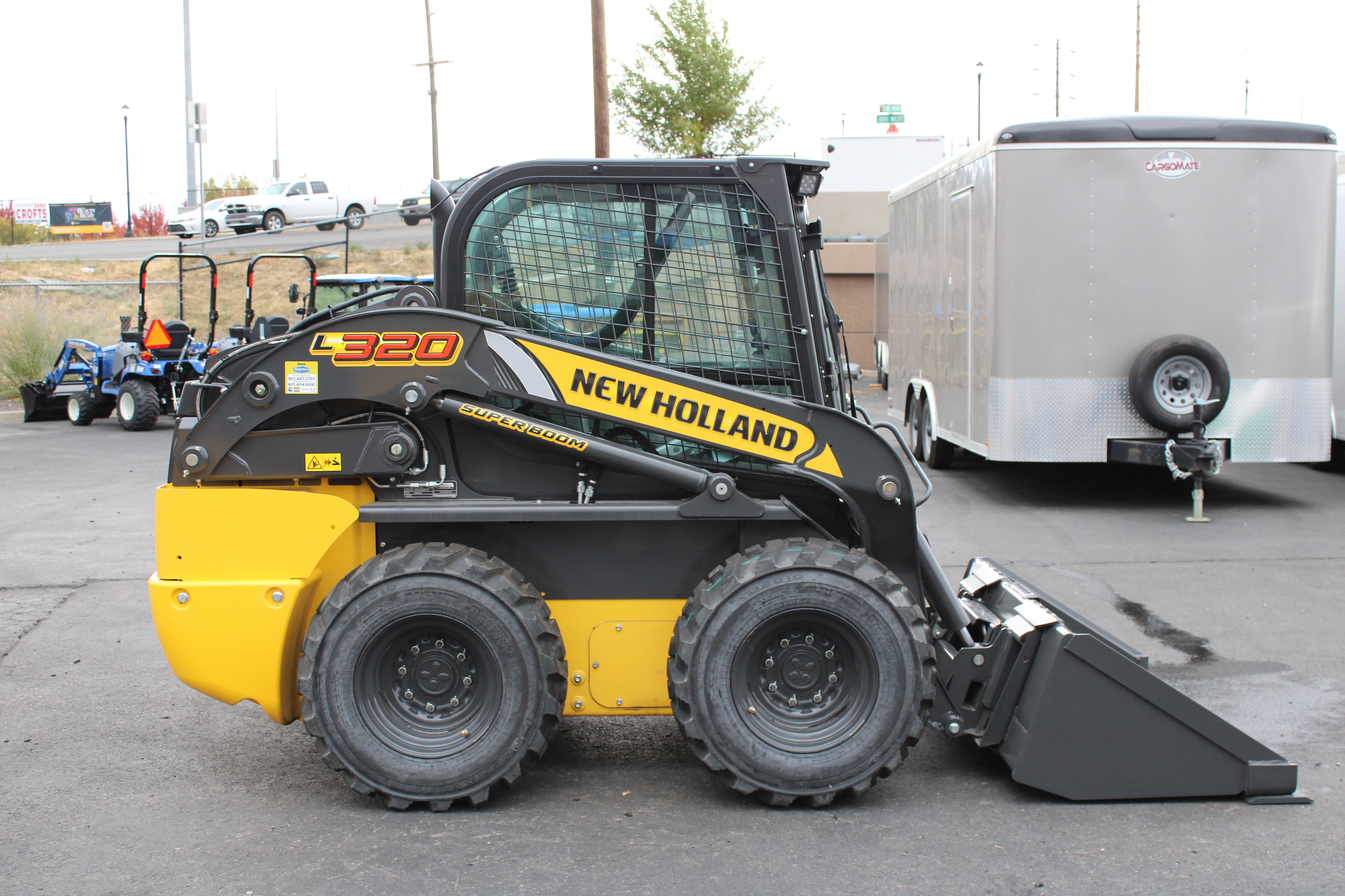 2024 New Holland Skidsteer L320