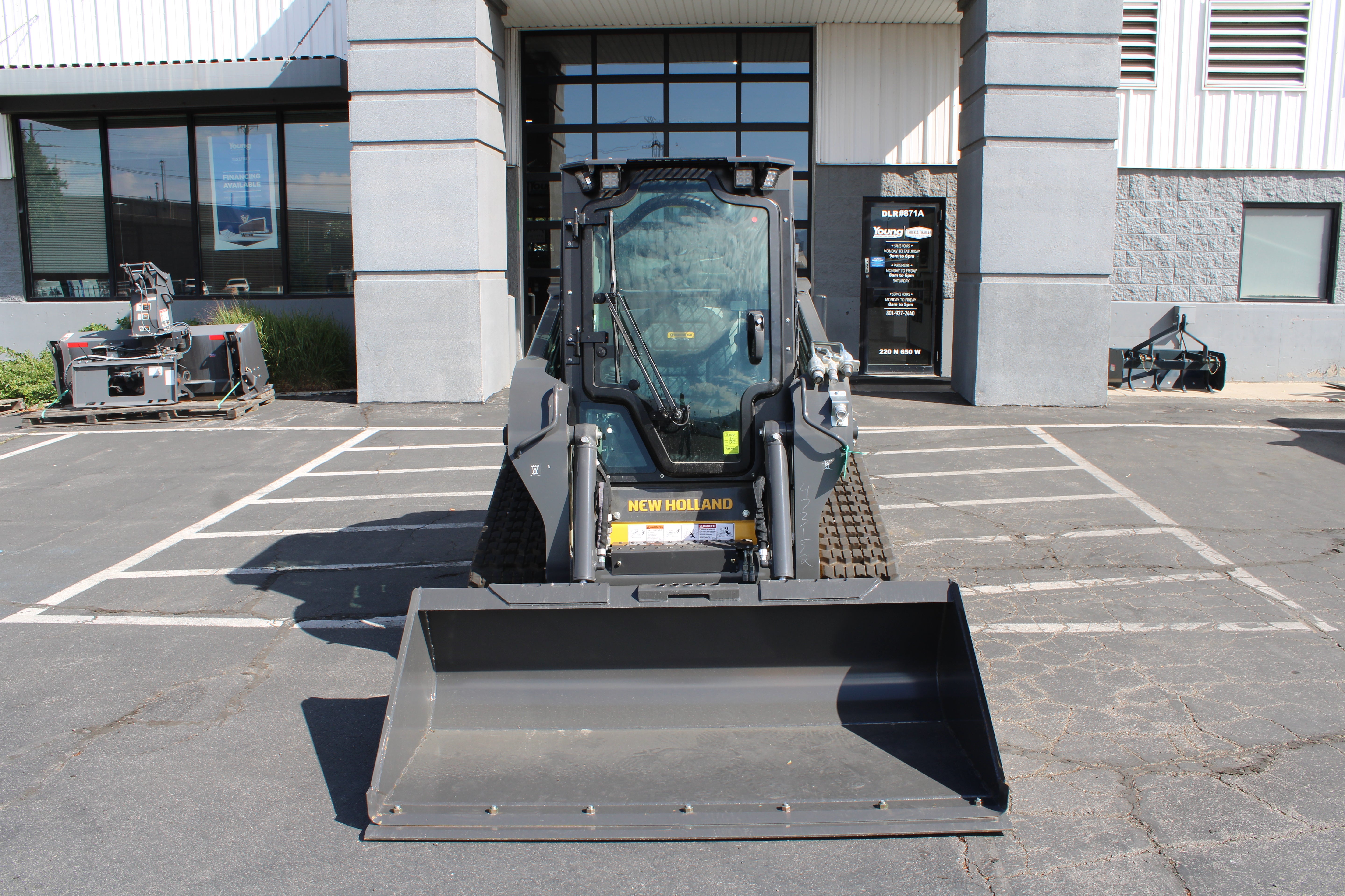 New Holland C330