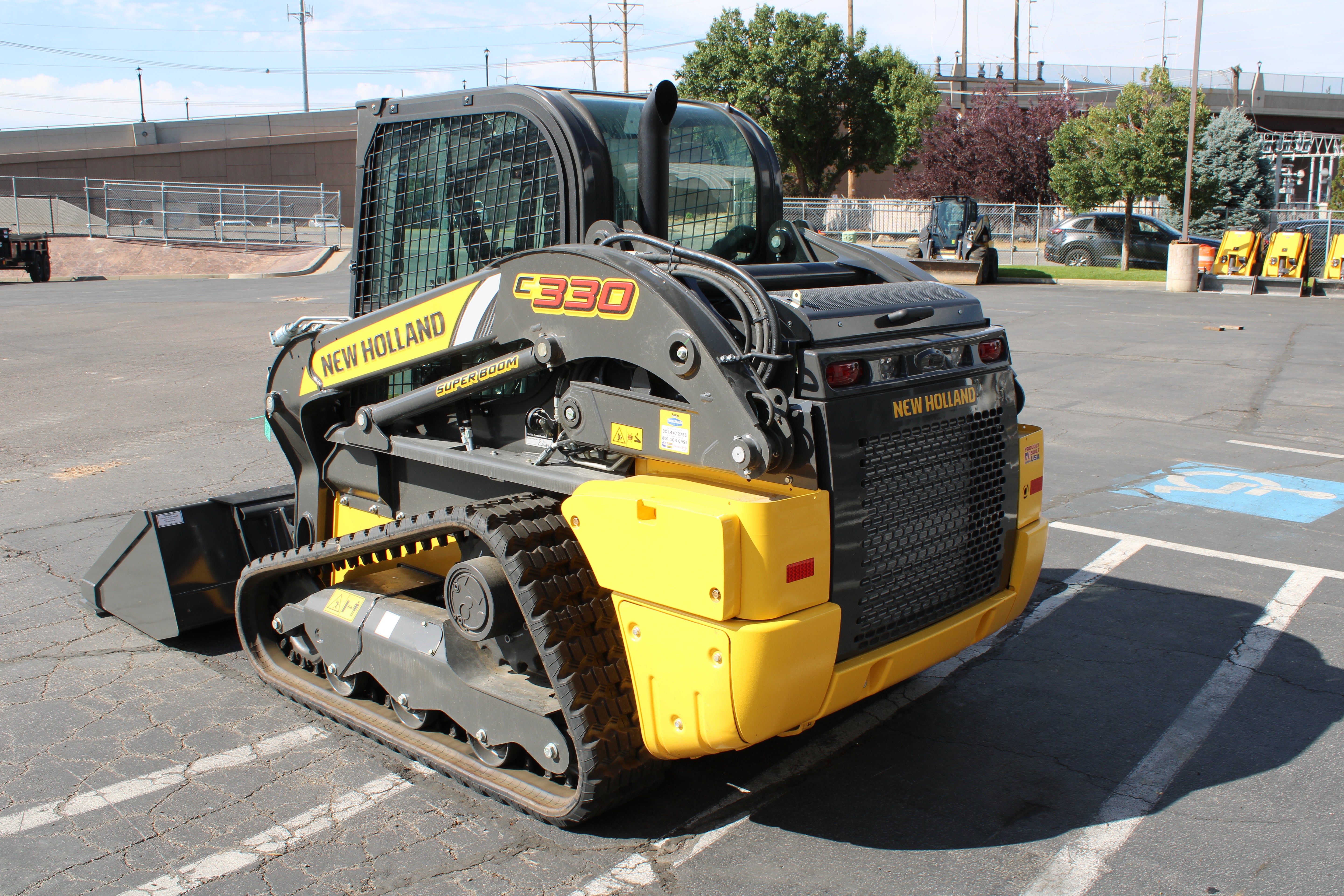 New Holland C330