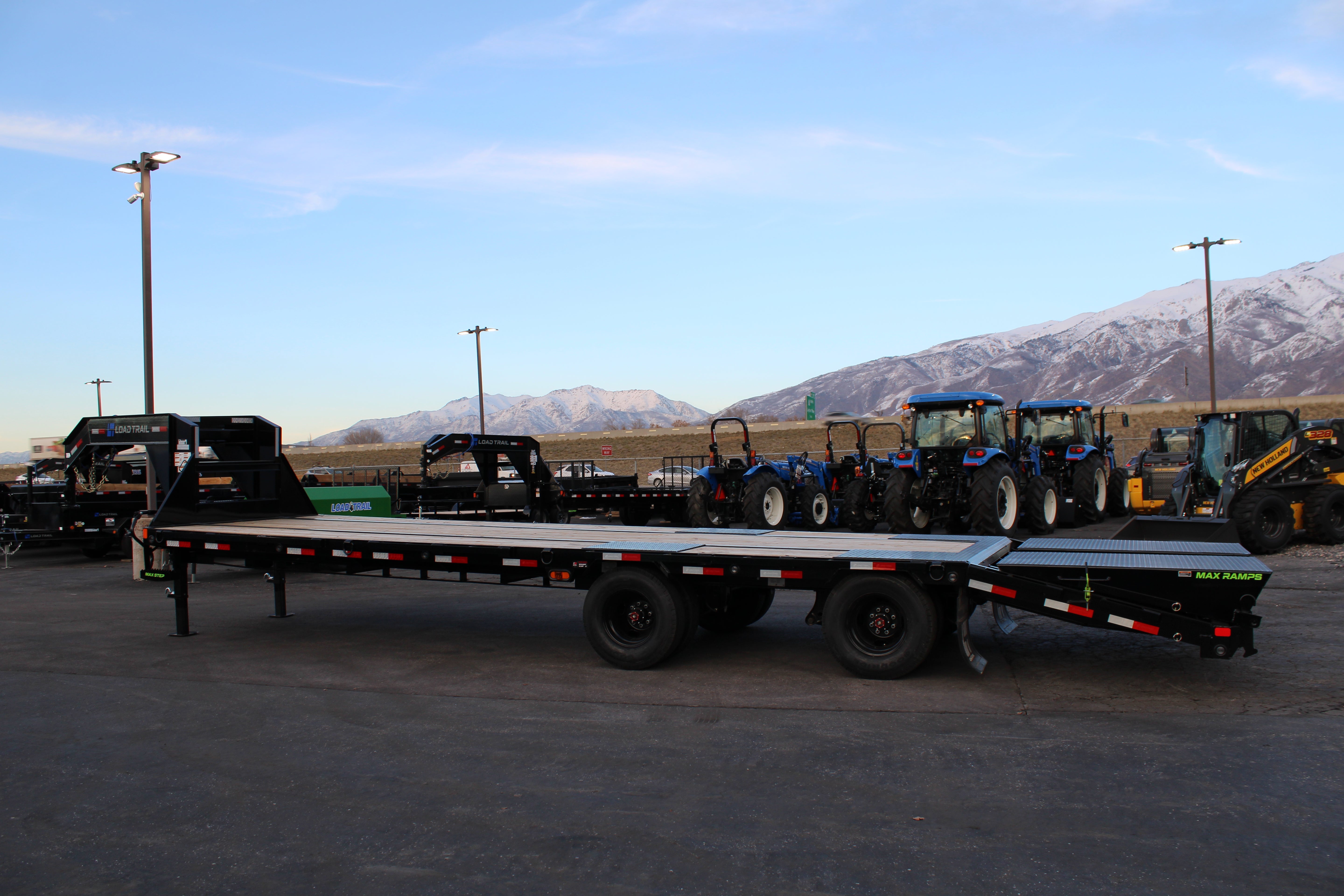 2025 Load Trail 8.5 X 32 Gooseneck Flatbed Trailer