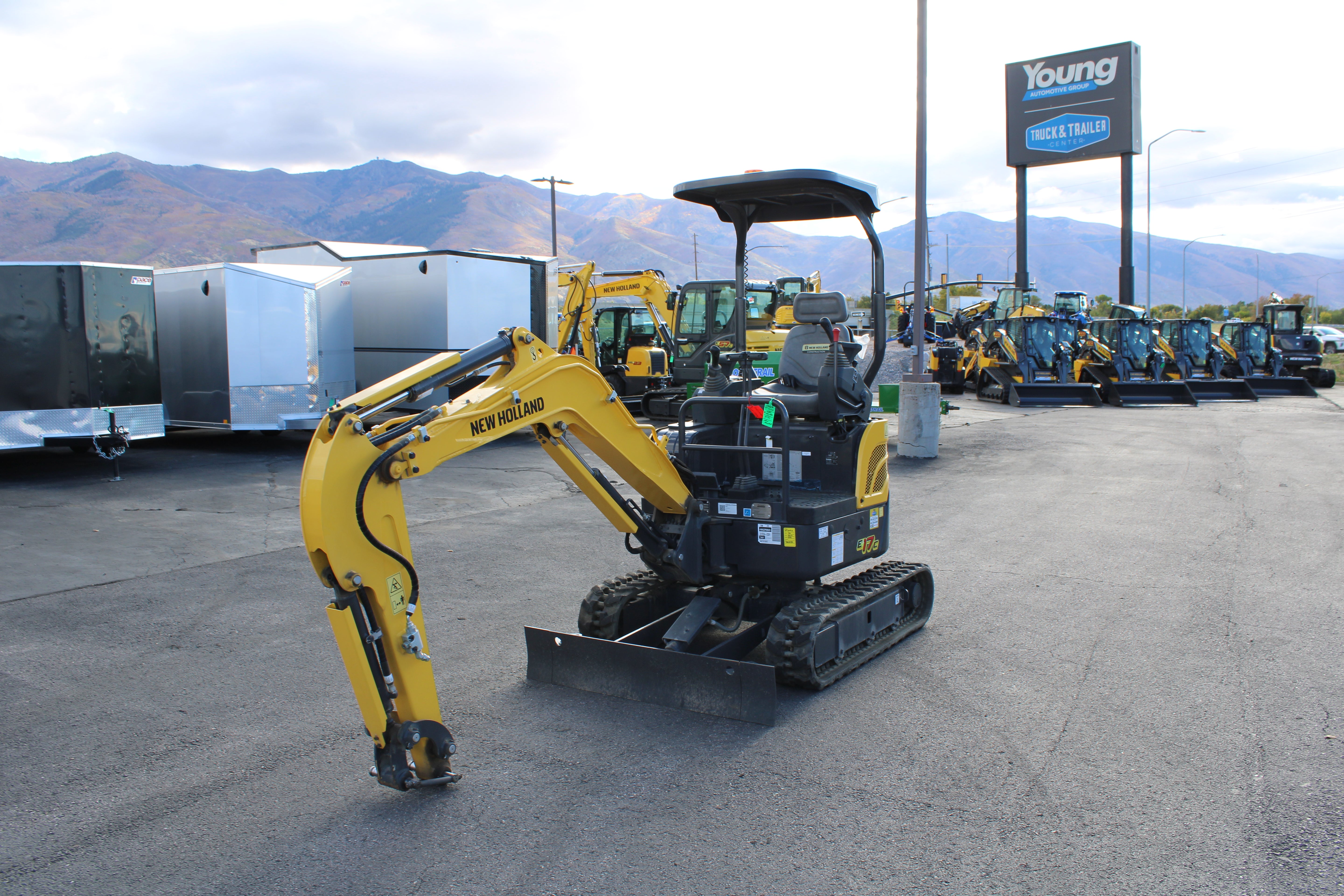 New Holland E17C Mini Excavator