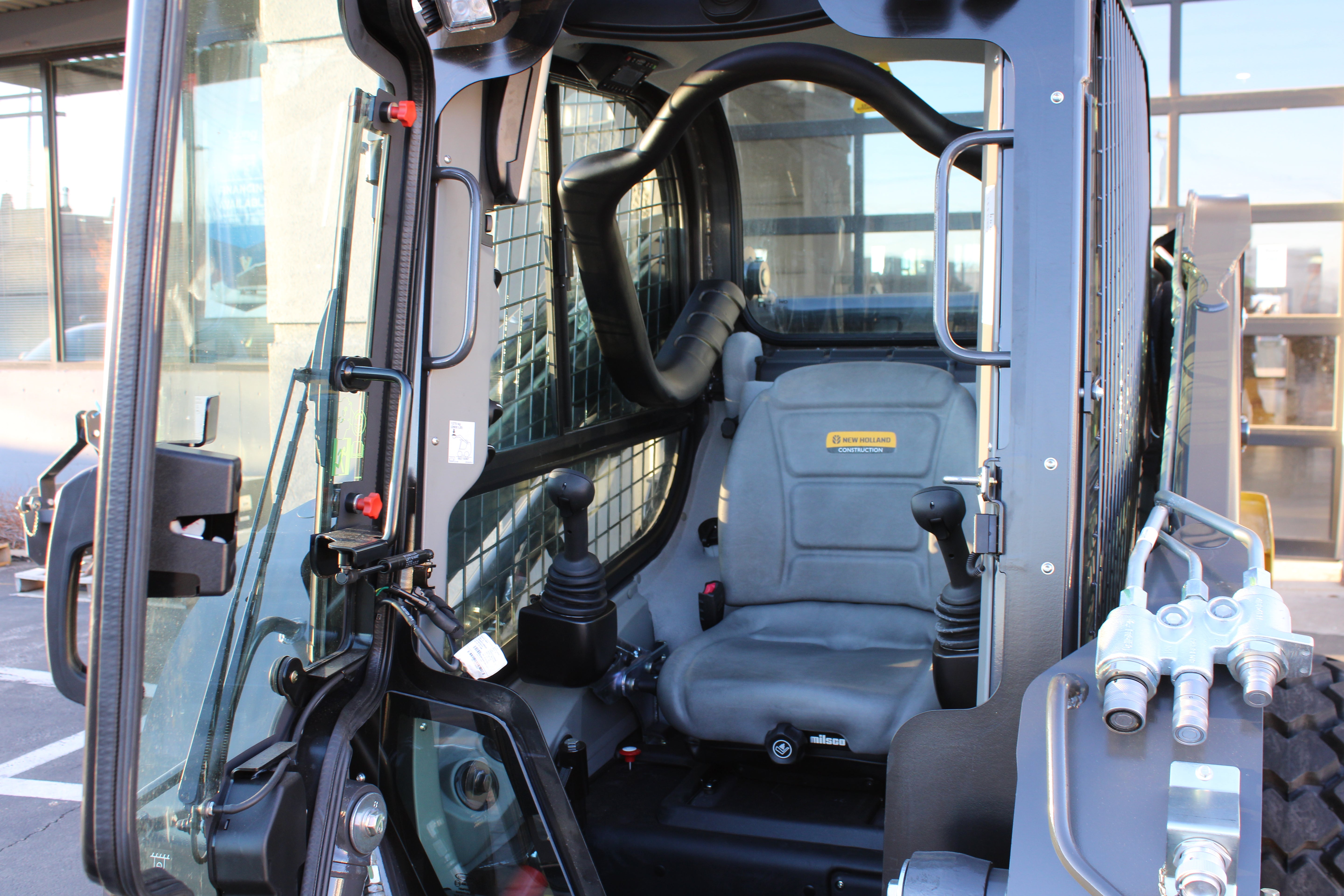 2025 New Holland L328 Skidsteer