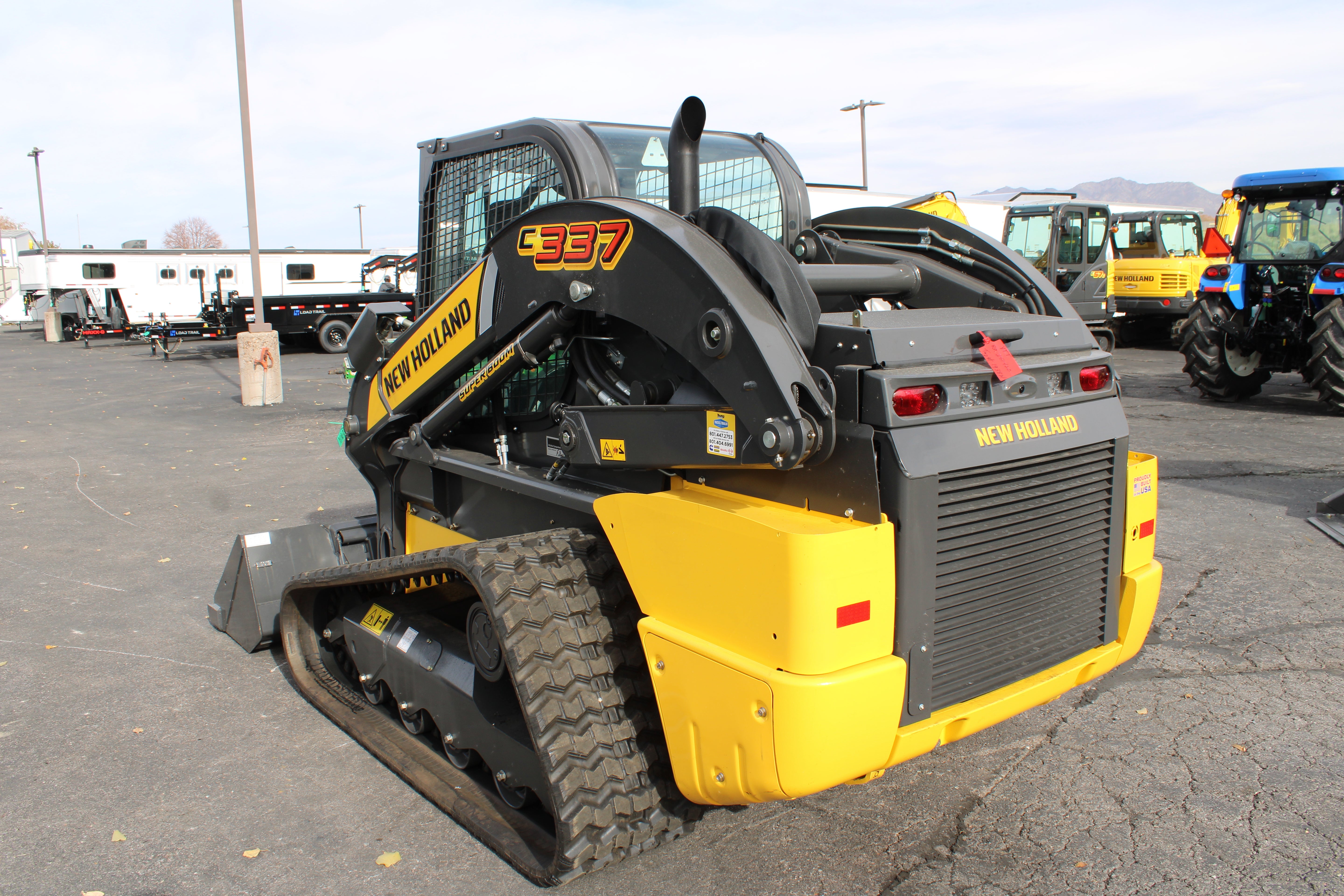 New Holland C337 Skidsteer