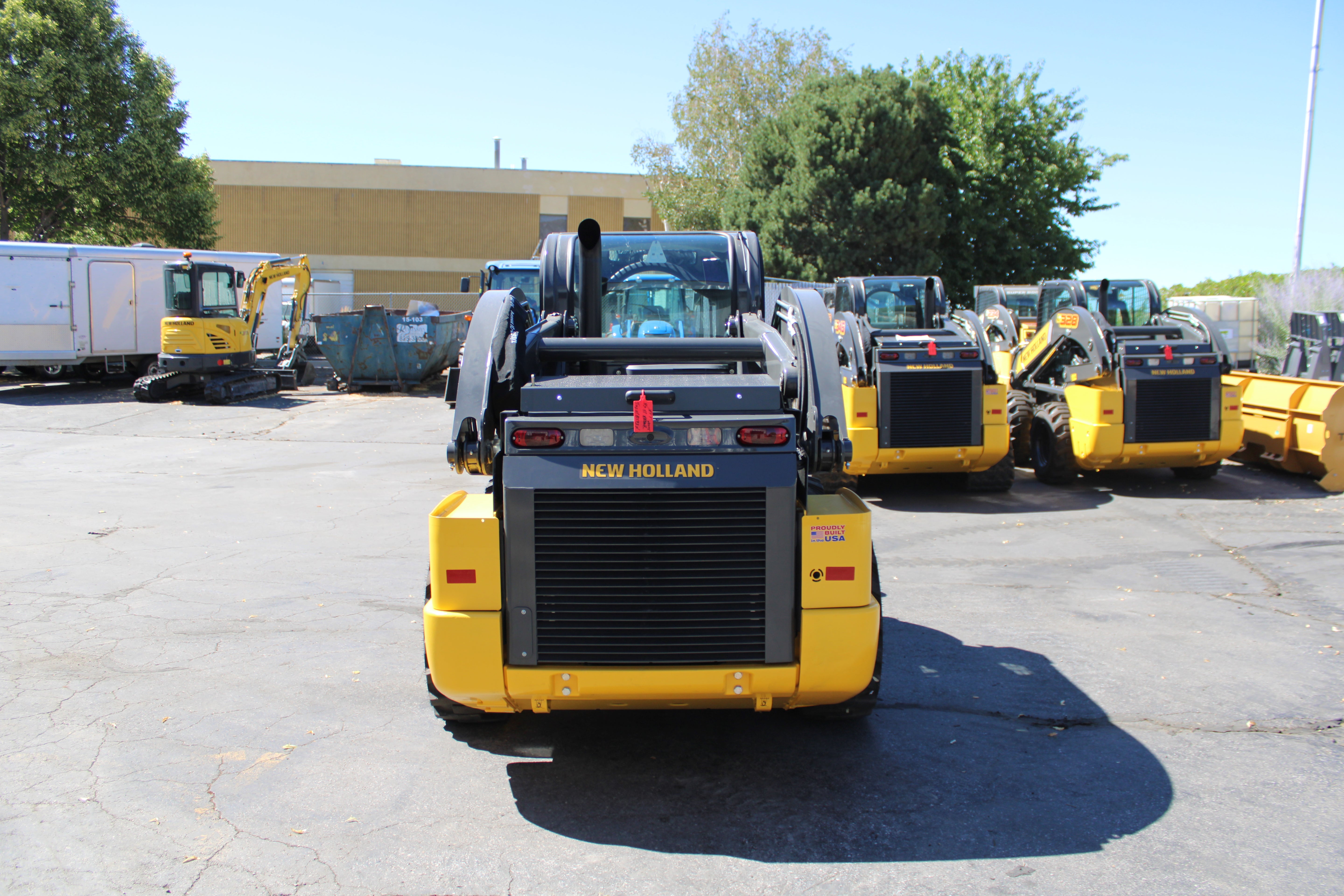 New Holland L328 Skidsteer