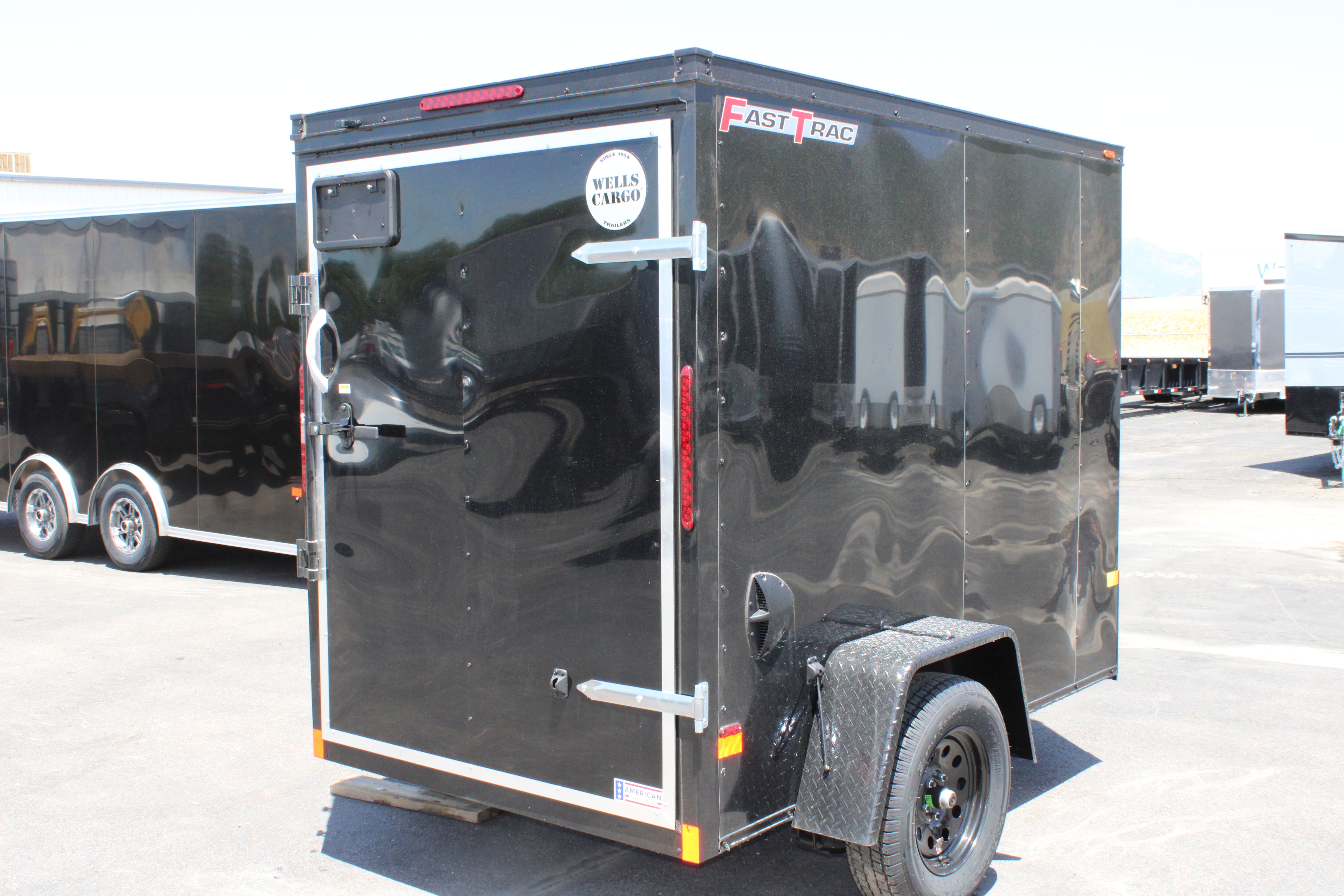 Wells Cargo 5 x 8 Deluxe Enclosed Trailer