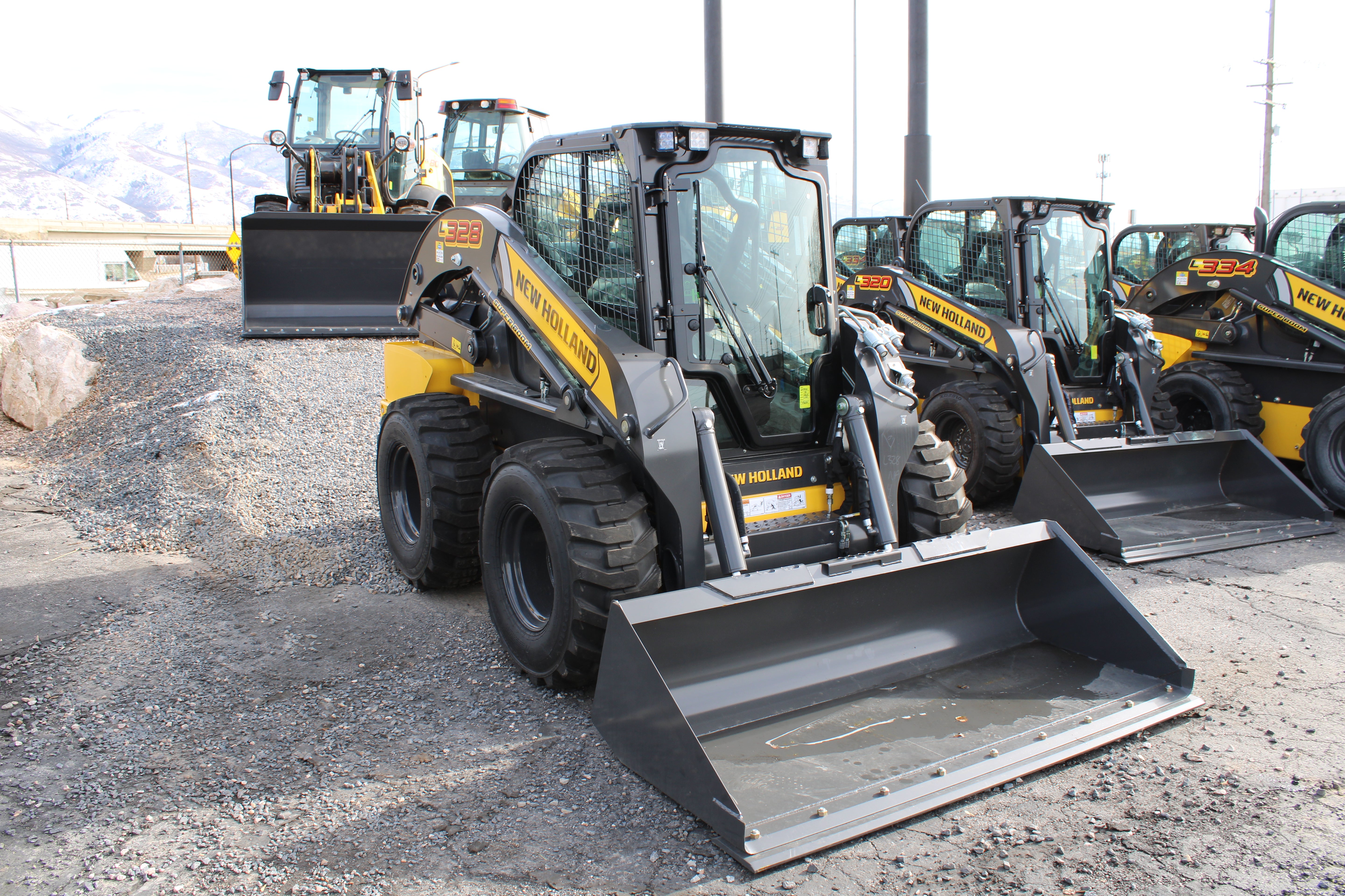 2025 New Holland L328 Skidsteer