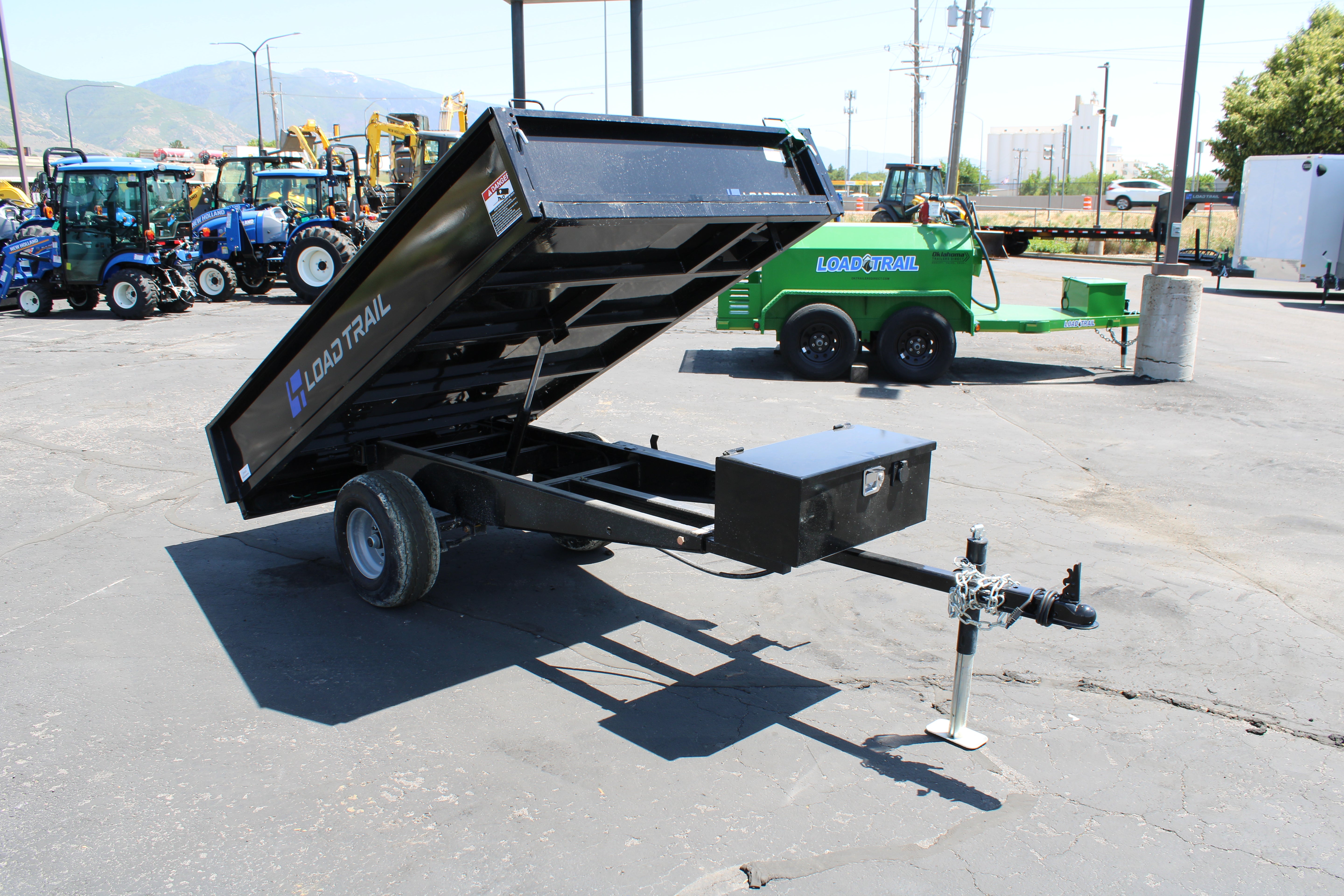 Load Trail 5 x 8 Dump Trailer