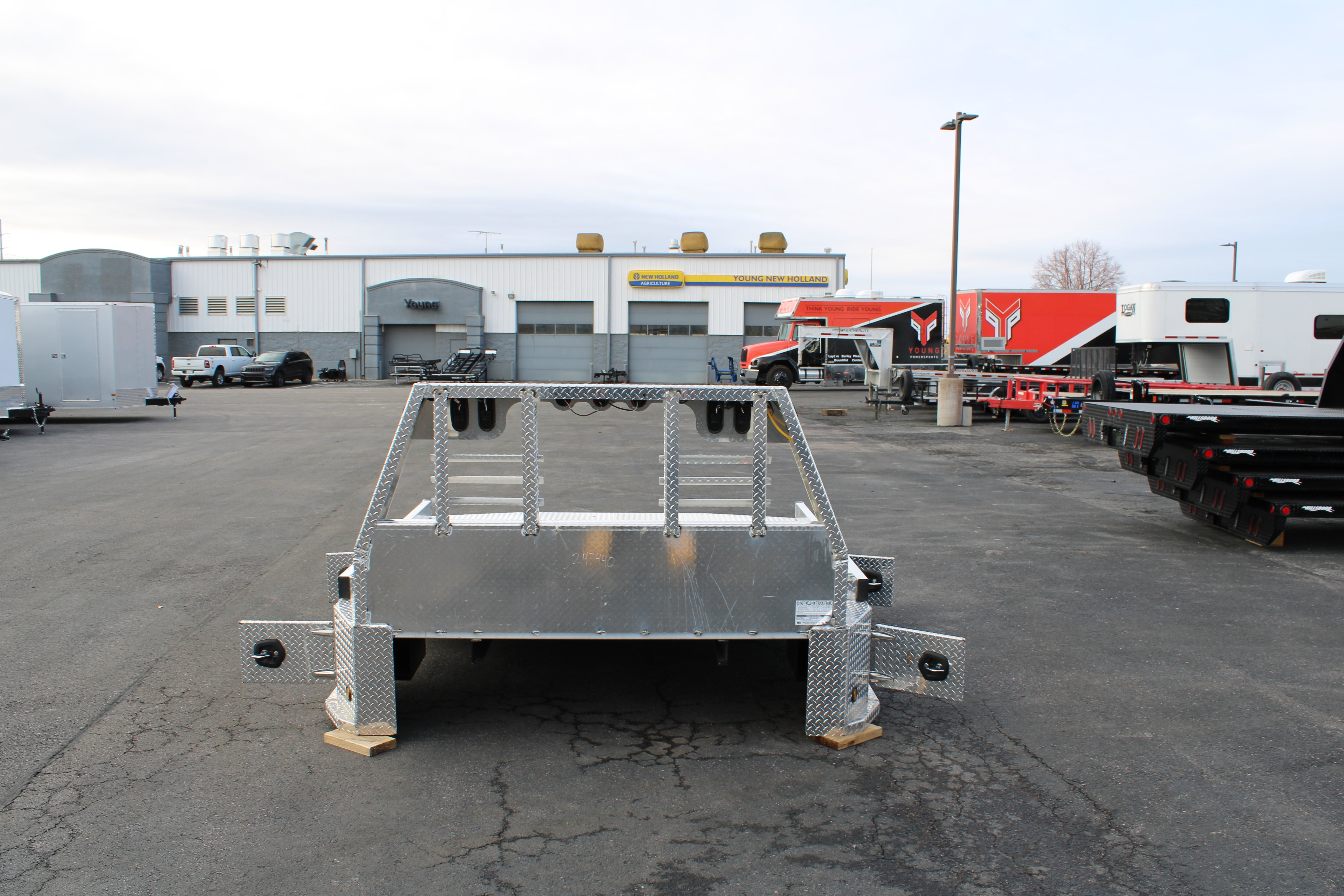 2025 Bradford 96" x 103" Aluminum Truck Bed