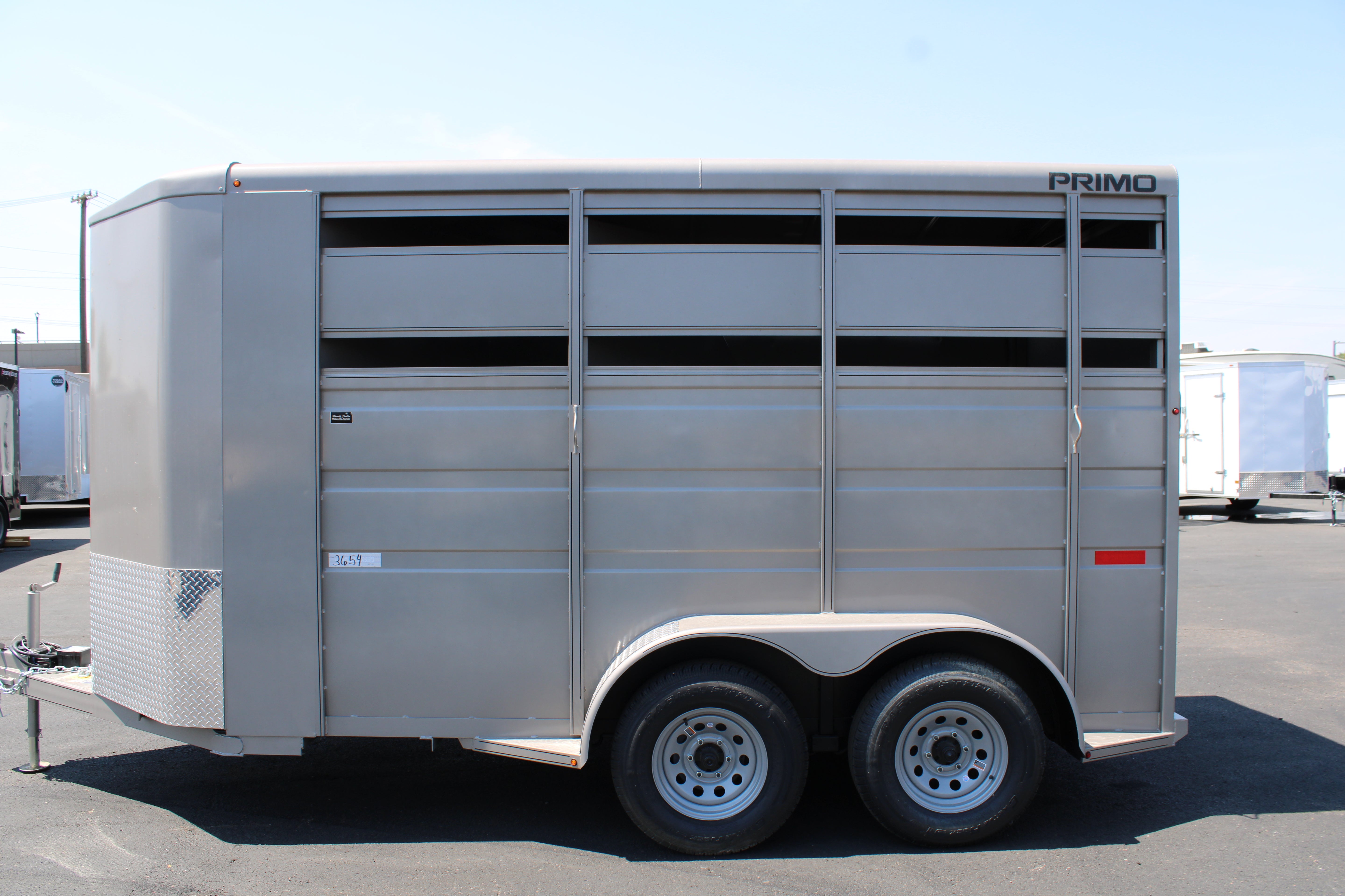 2025 Titan Primo 2H Horse Trailer