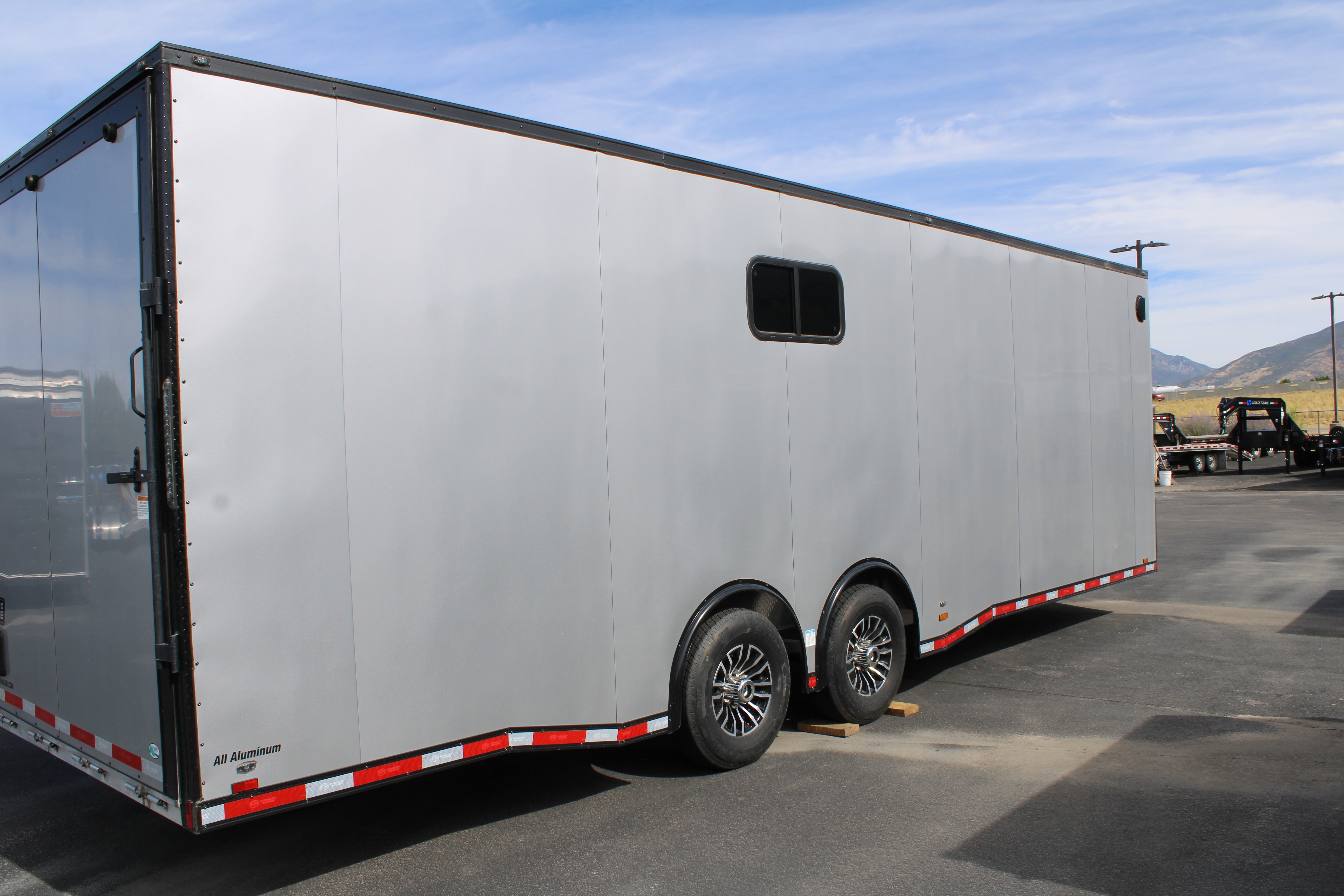 Cargo Mate 8.5 x 26 Enclosed Trailer