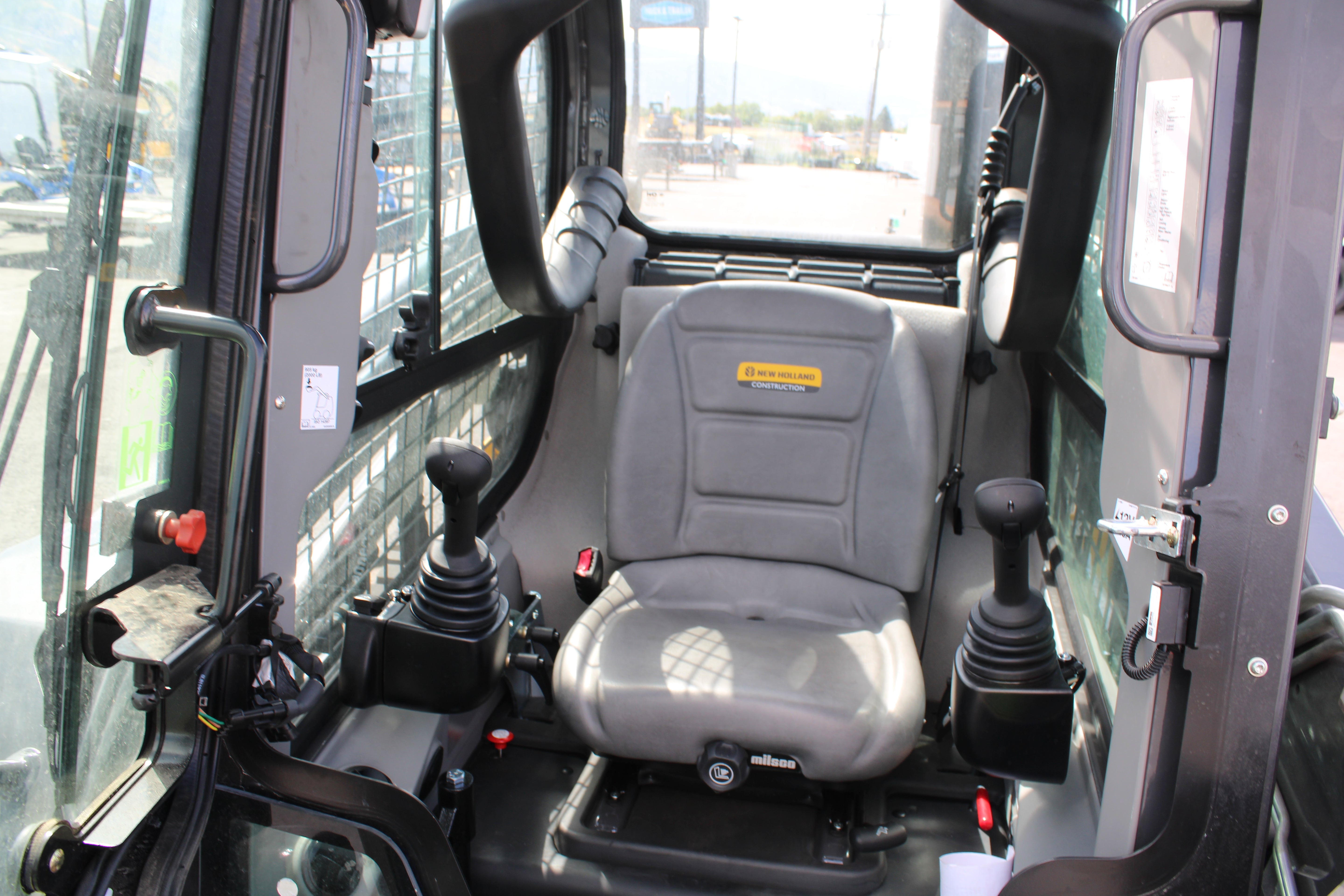 New Holland L320