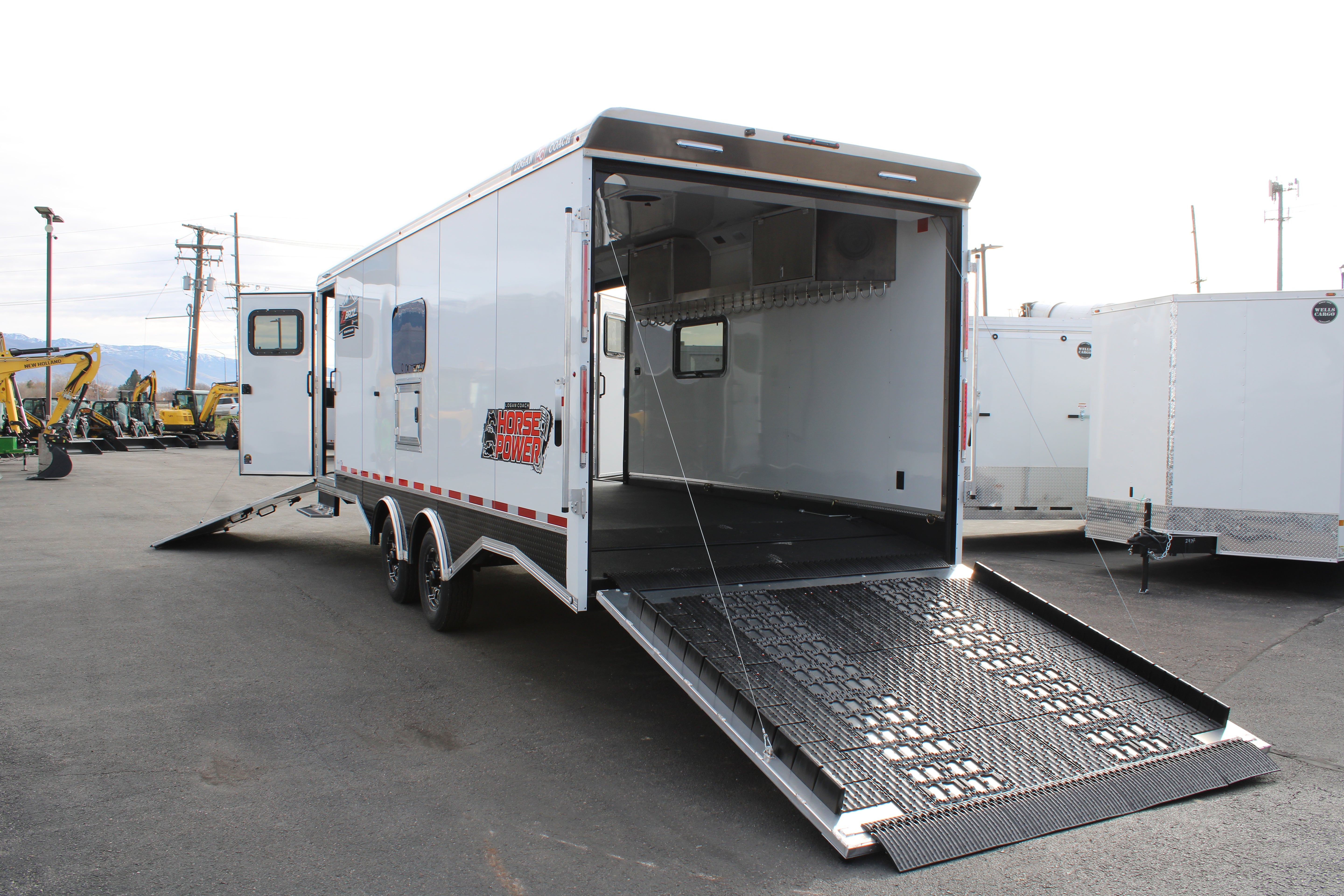 Logan Coach 29' HP Trailer
