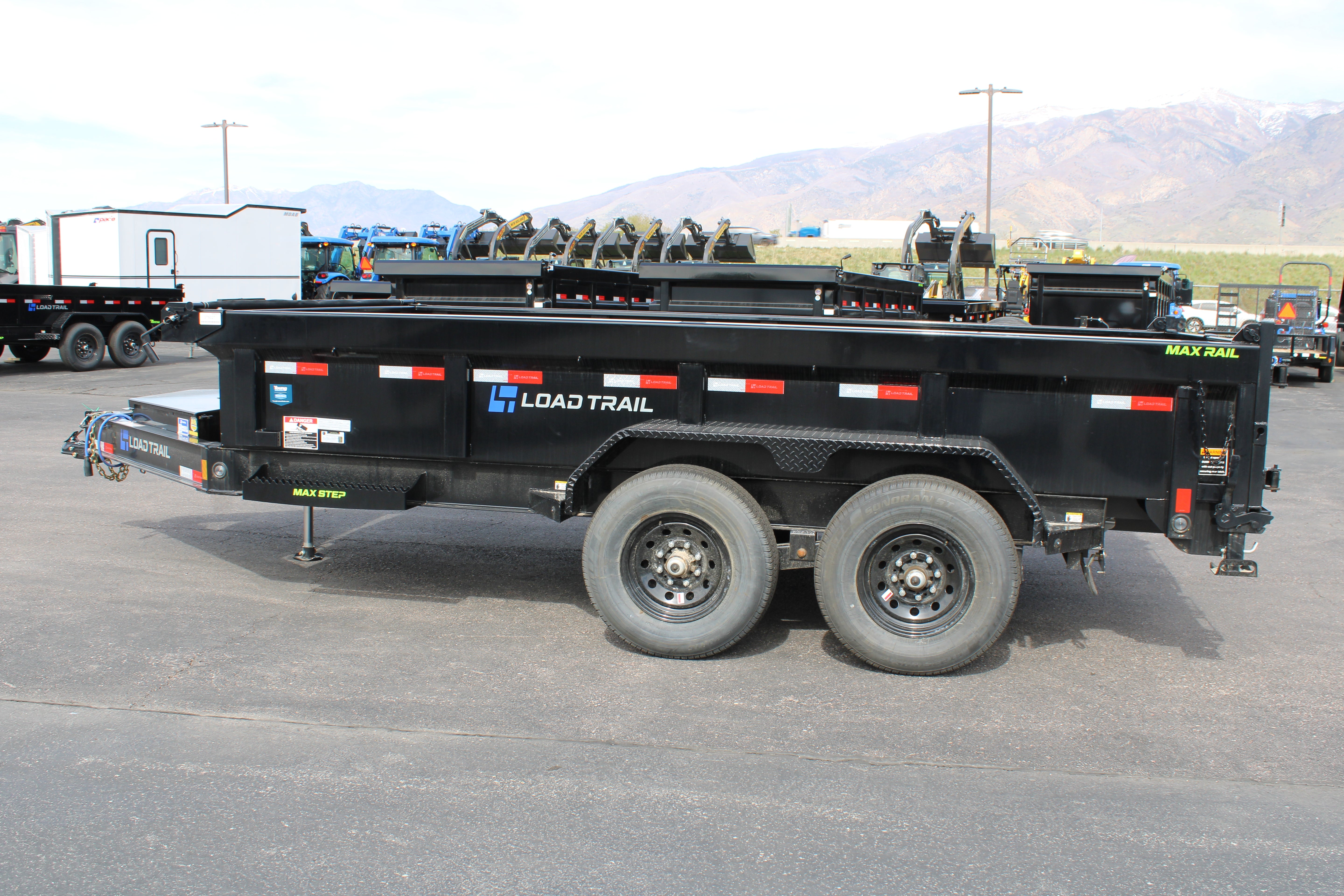 LoadTrail 14' Dump Trailer