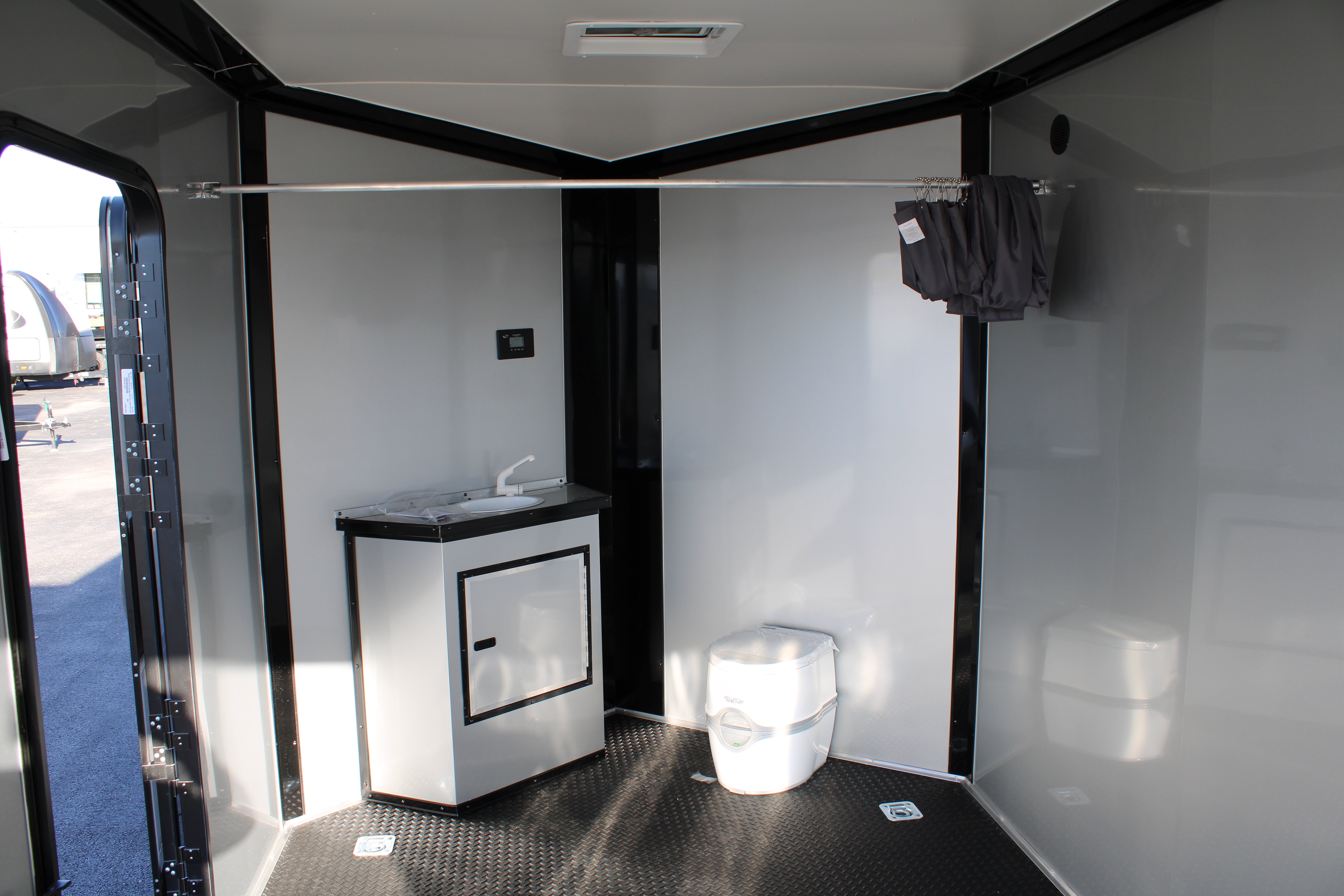 Pace 7.5 x 18 Enclosed Trailer