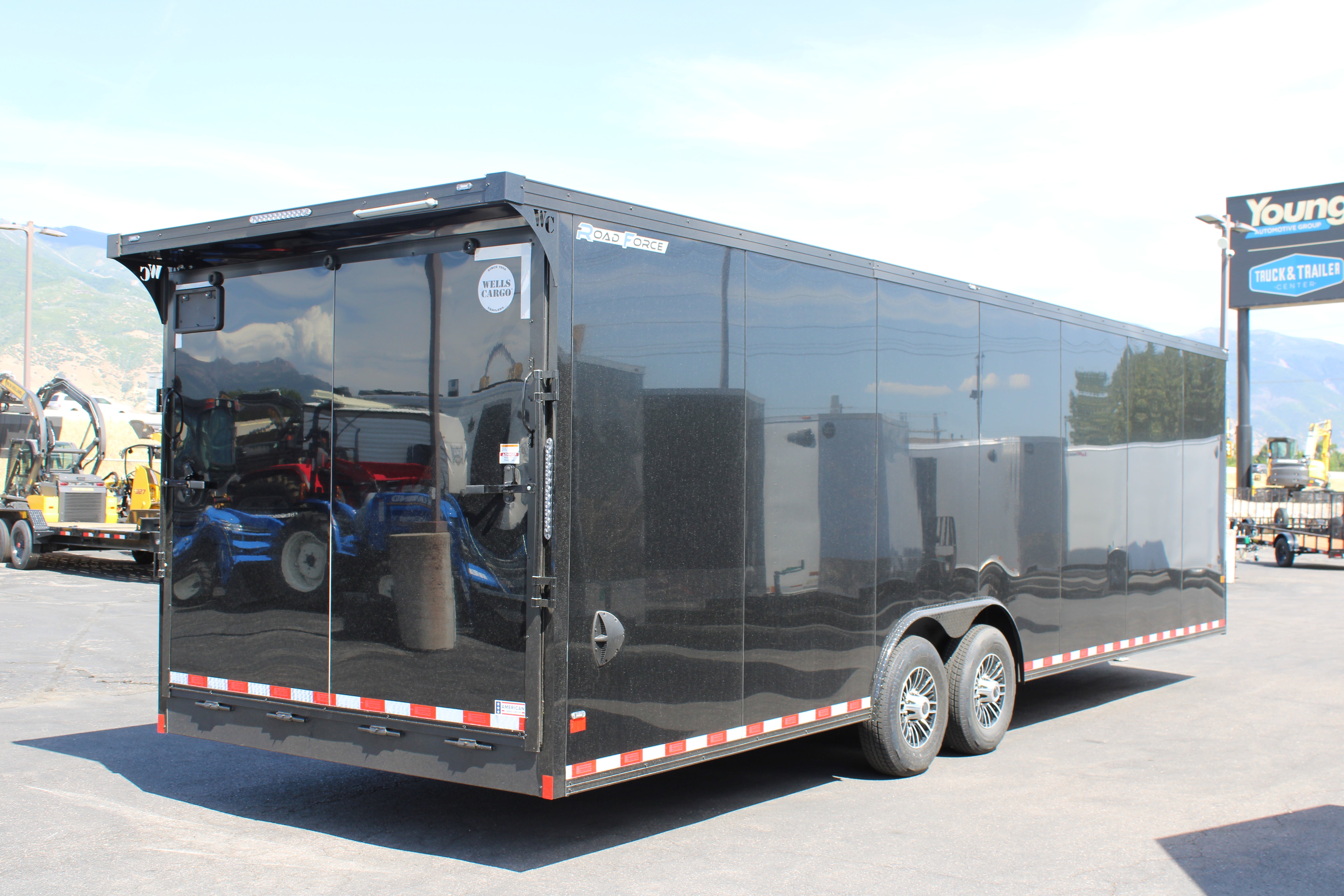 Wells Cargo Roadforce 28'