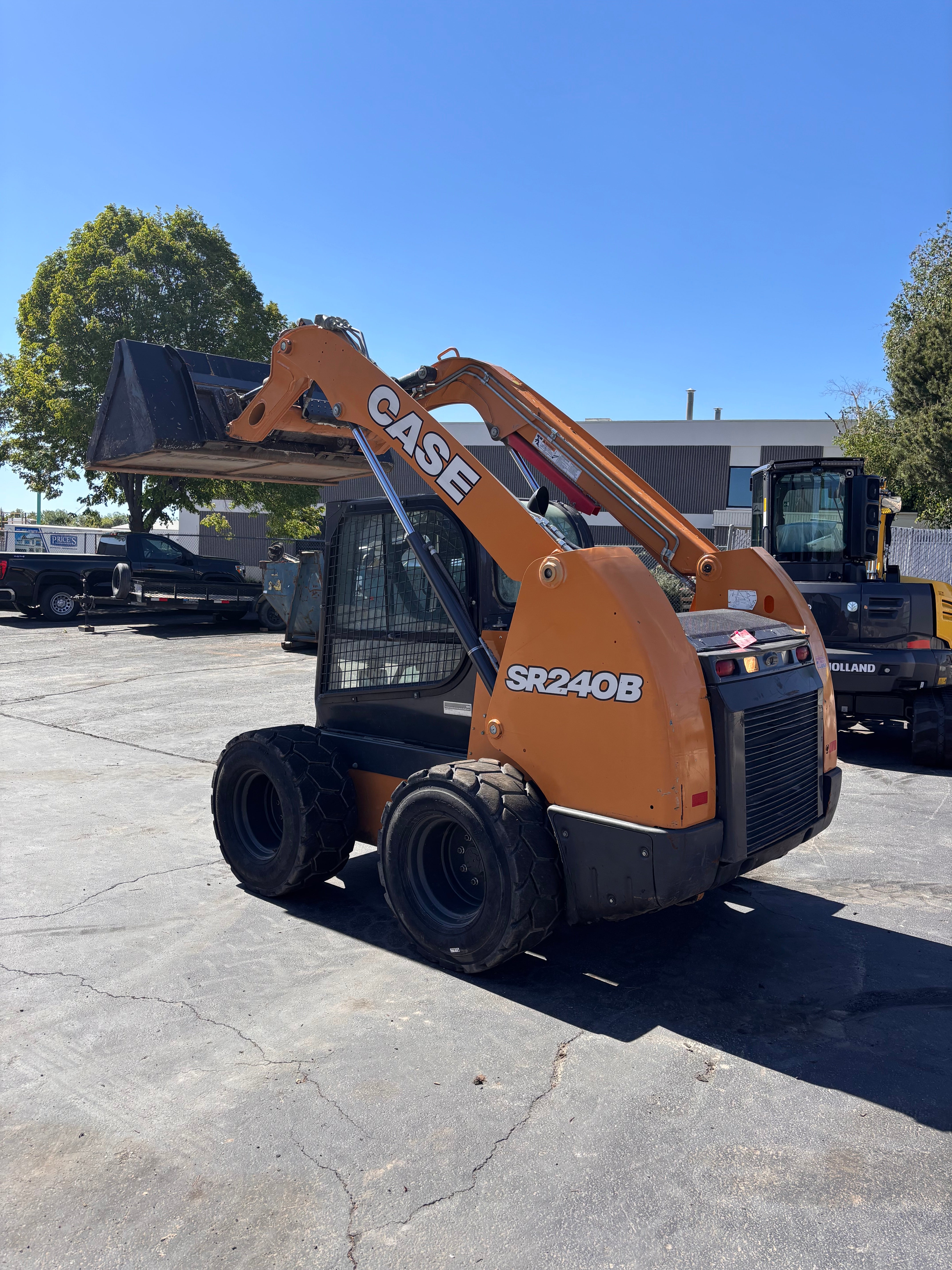 2022 CASE SR240B