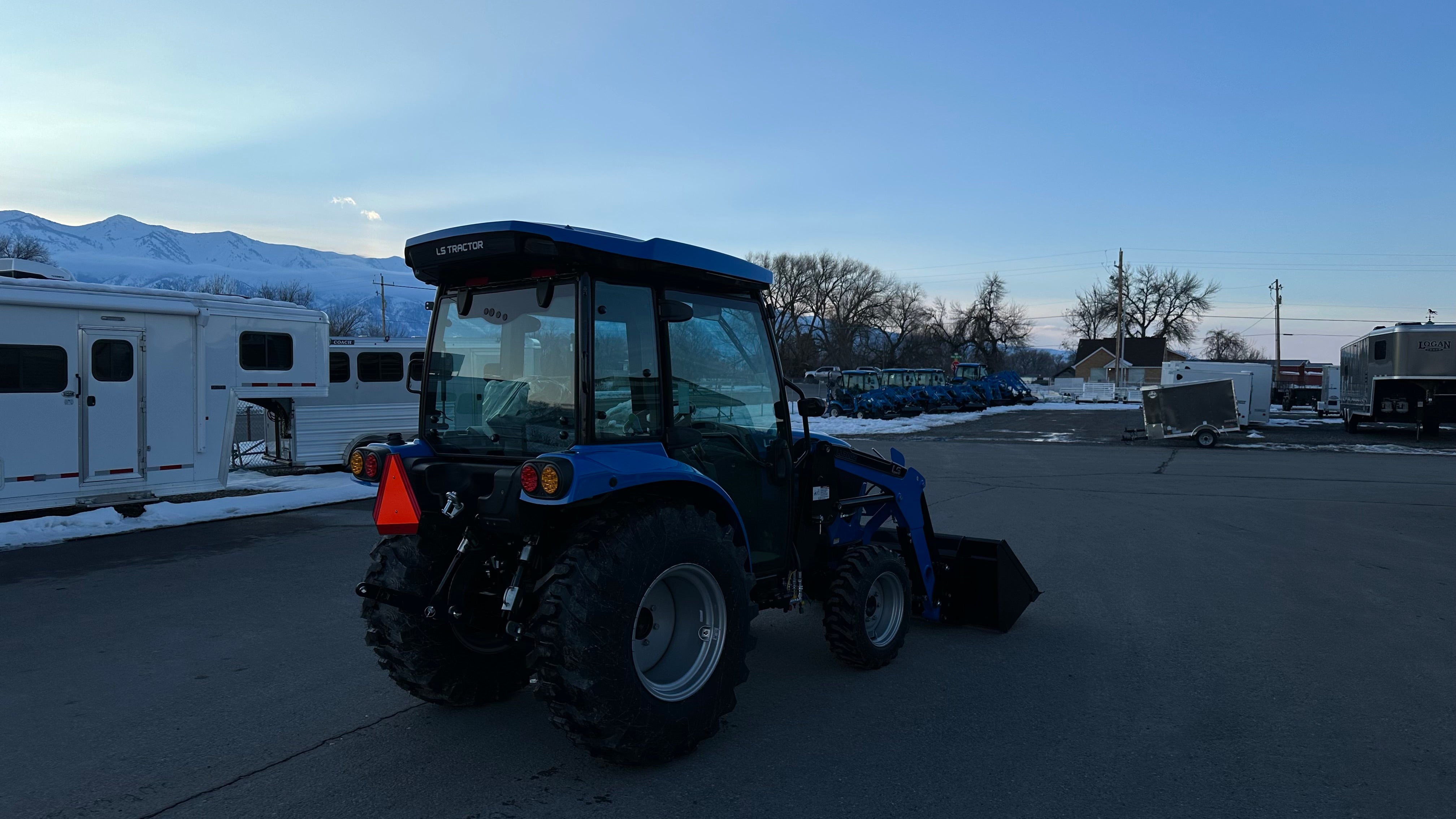 2024 LS Tractor MT226E