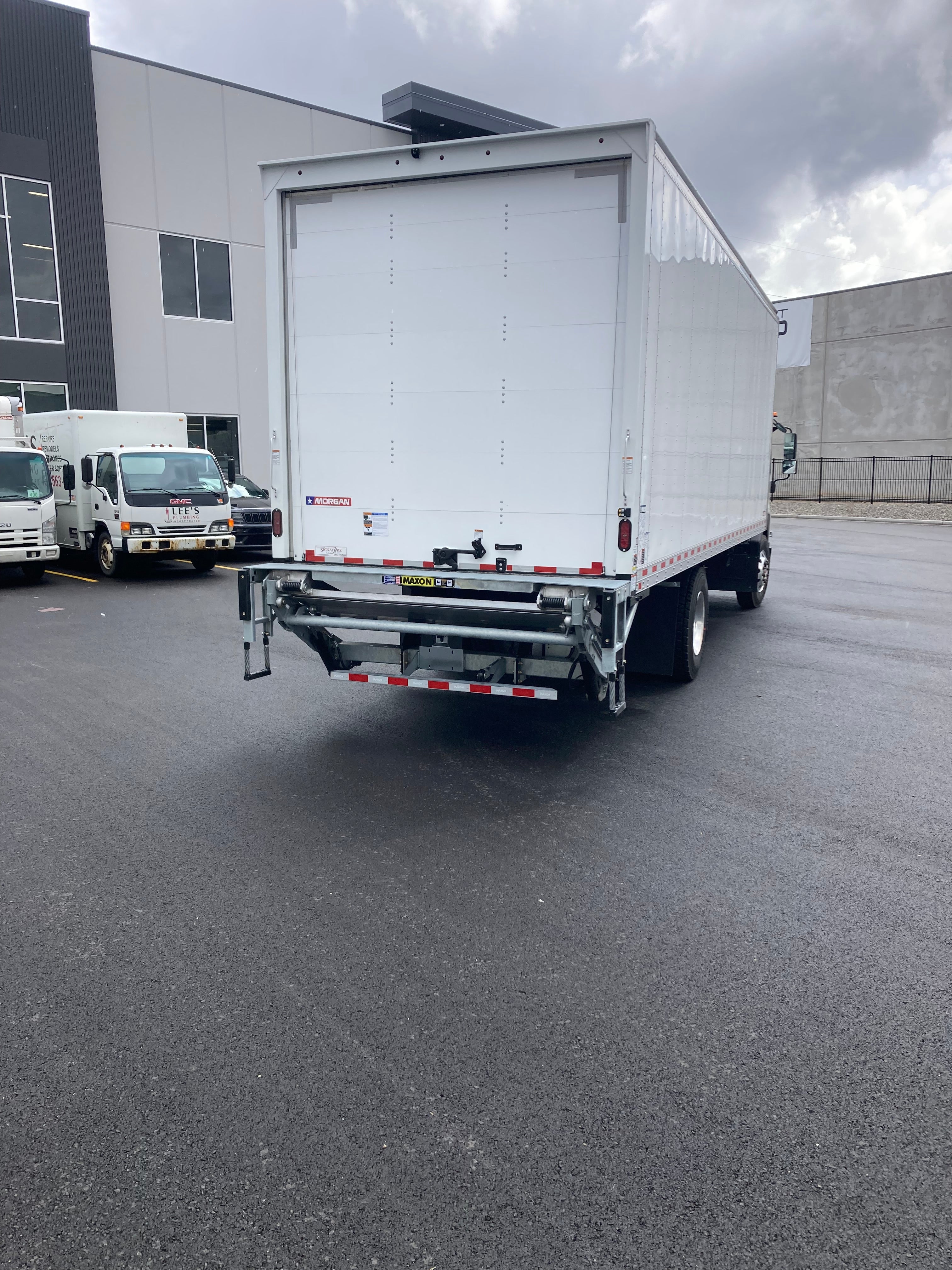 2024 Isuzu FTR Diesel 26' Box Truck with Maxon Lift Gate