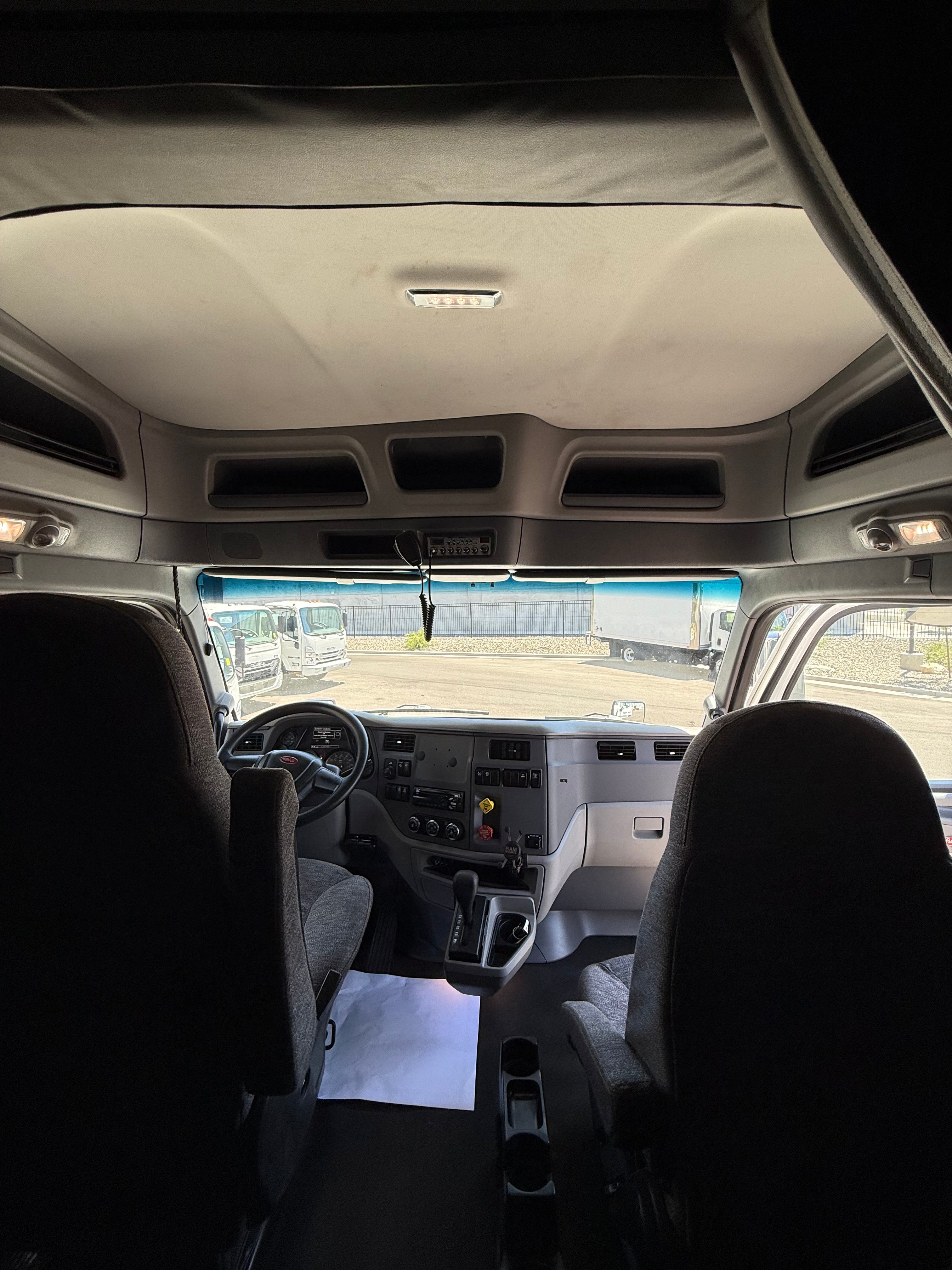 Used 2016 Peterbilt 579 Sleeper Truck