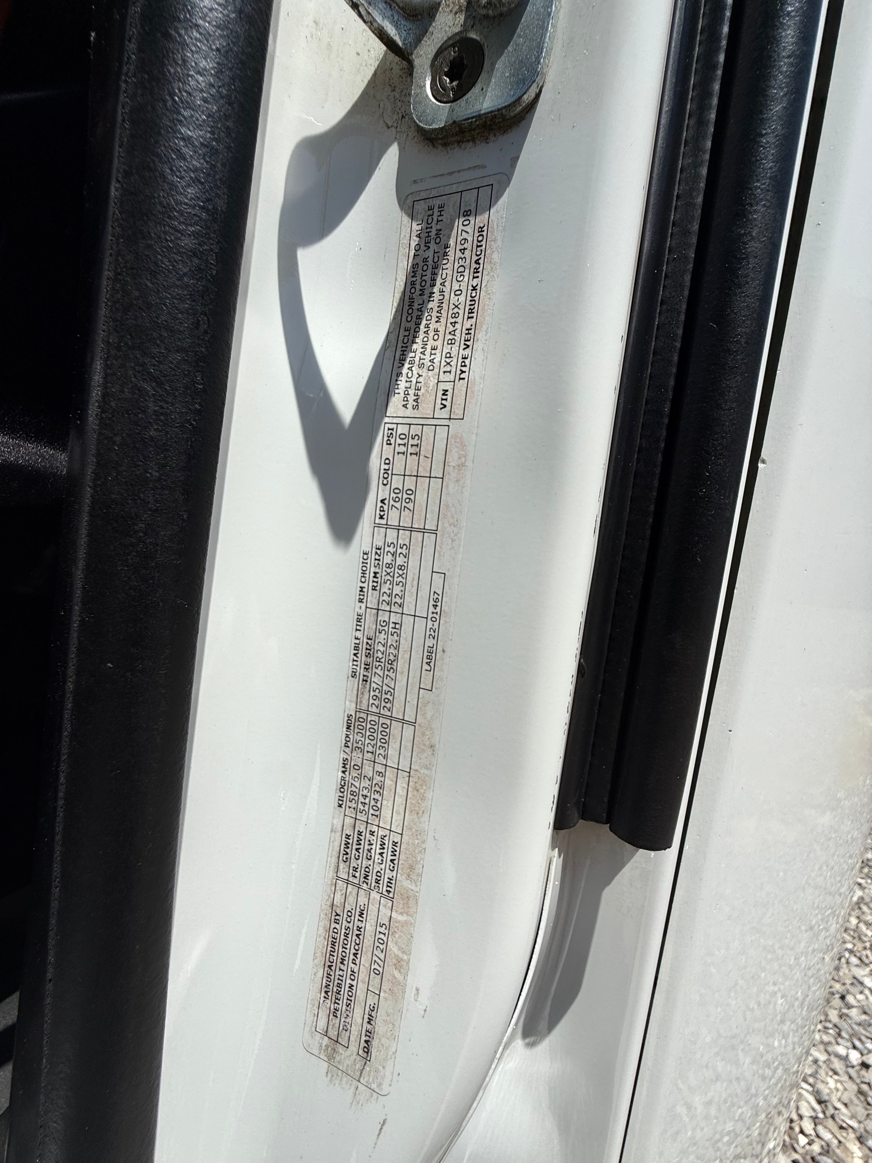 Used 2016 Peterbilt 579 Sleeper Truck