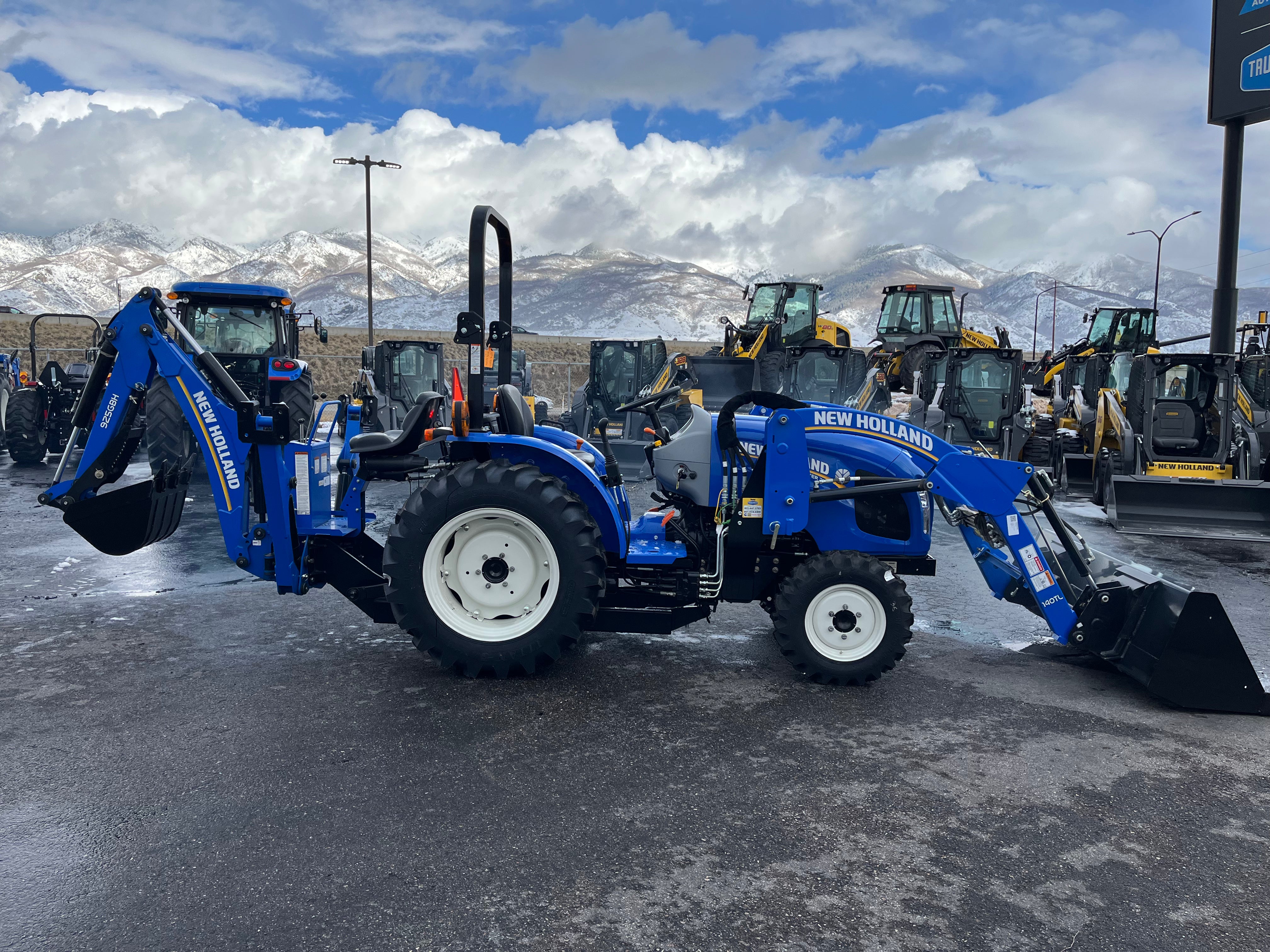 New Holland Workmaster 35 Tractor Backhoe