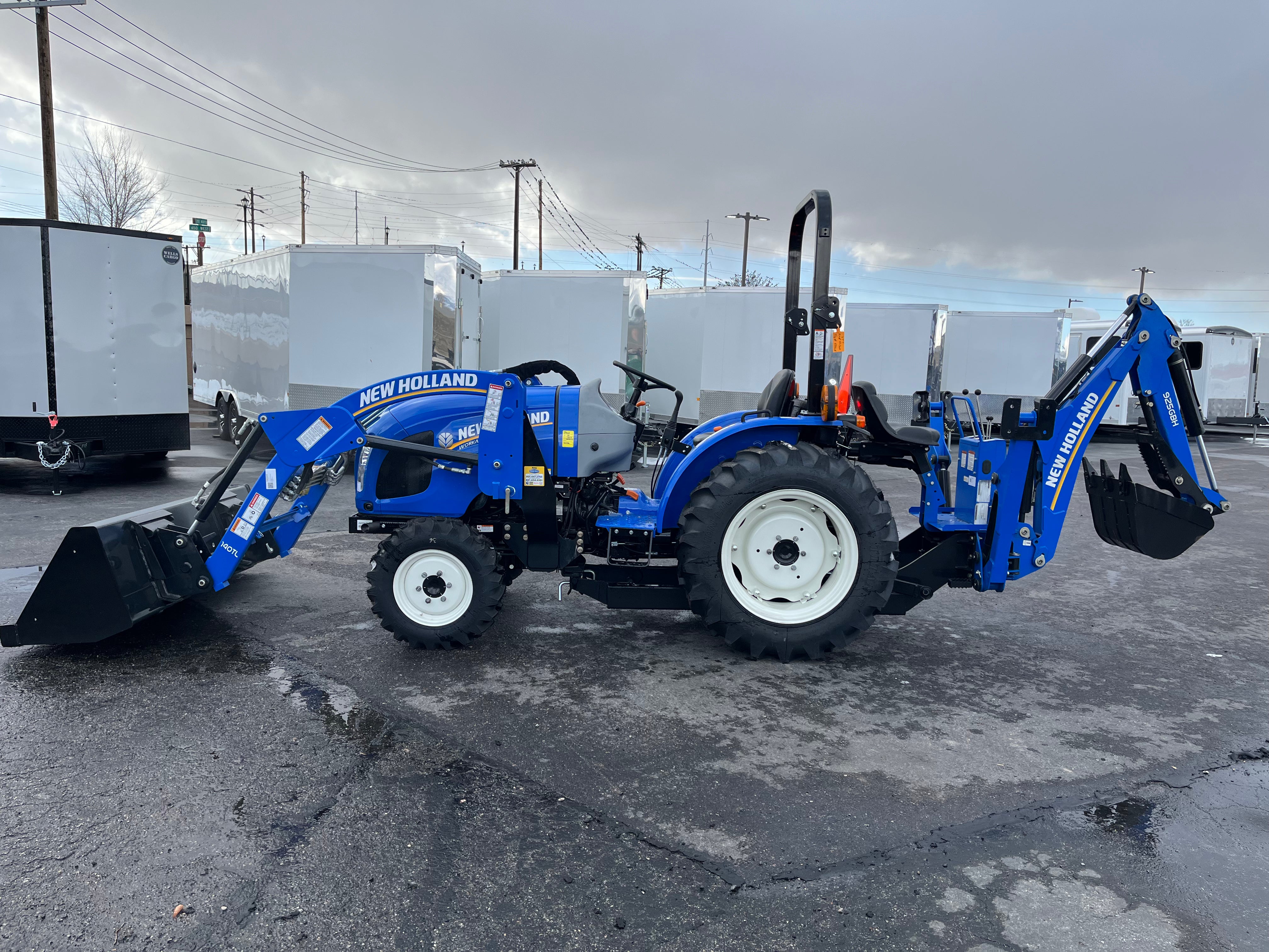 New Holland Workmaster 35 Tractor Backhoe