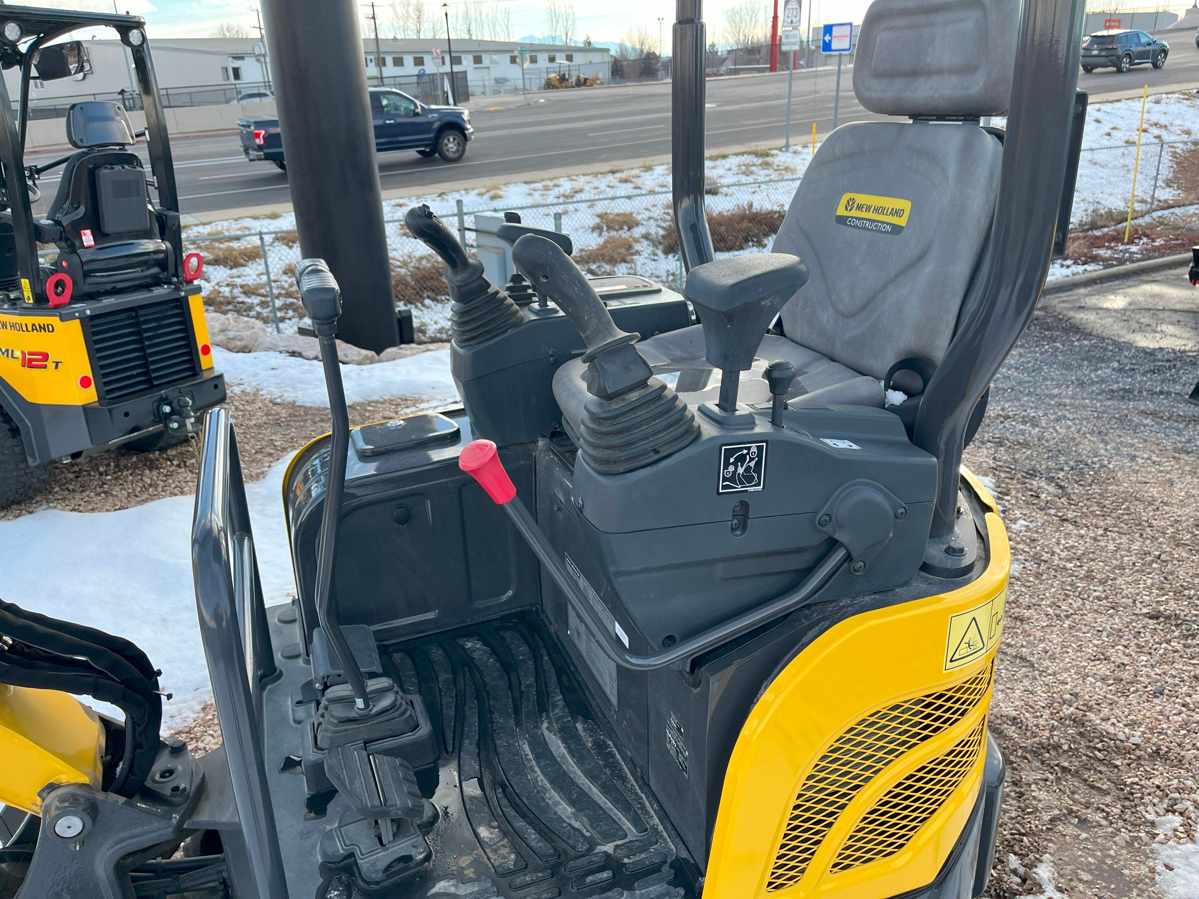 2025 New Holland E17C Mini Excavator