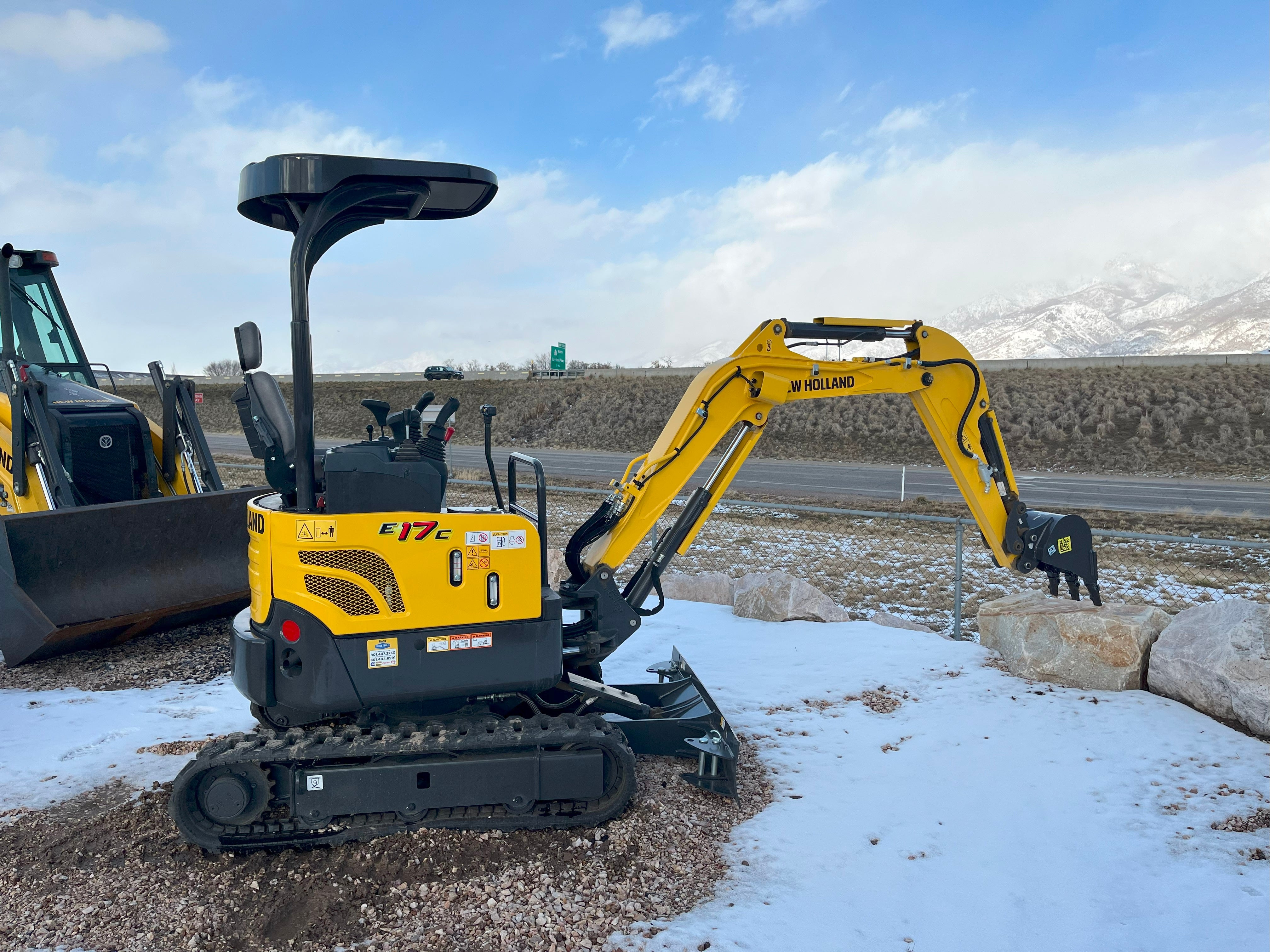 2025 New Holland E17C Mini Excavator