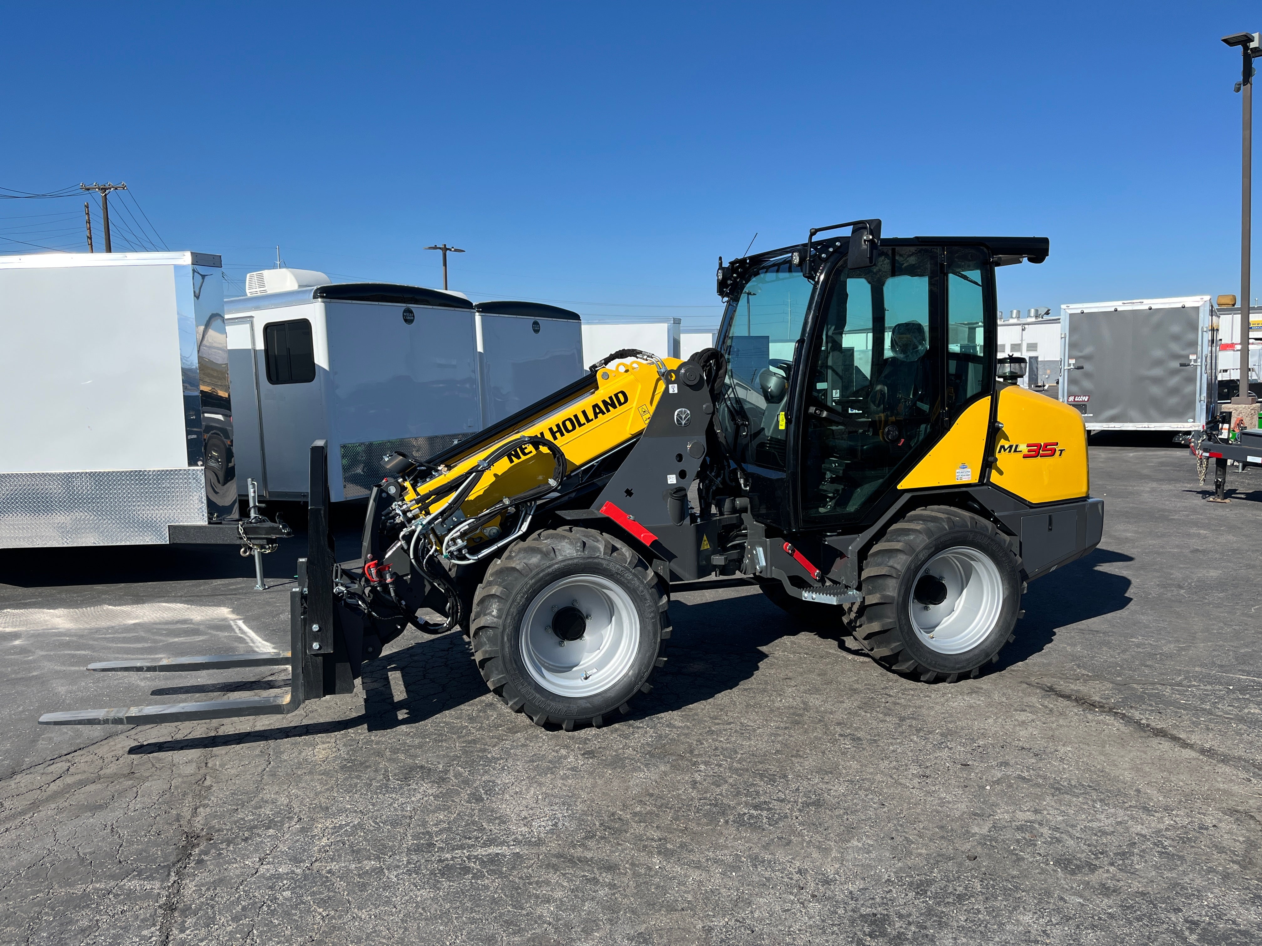 2025 New Holland ML35T Articulating Wheel Loader