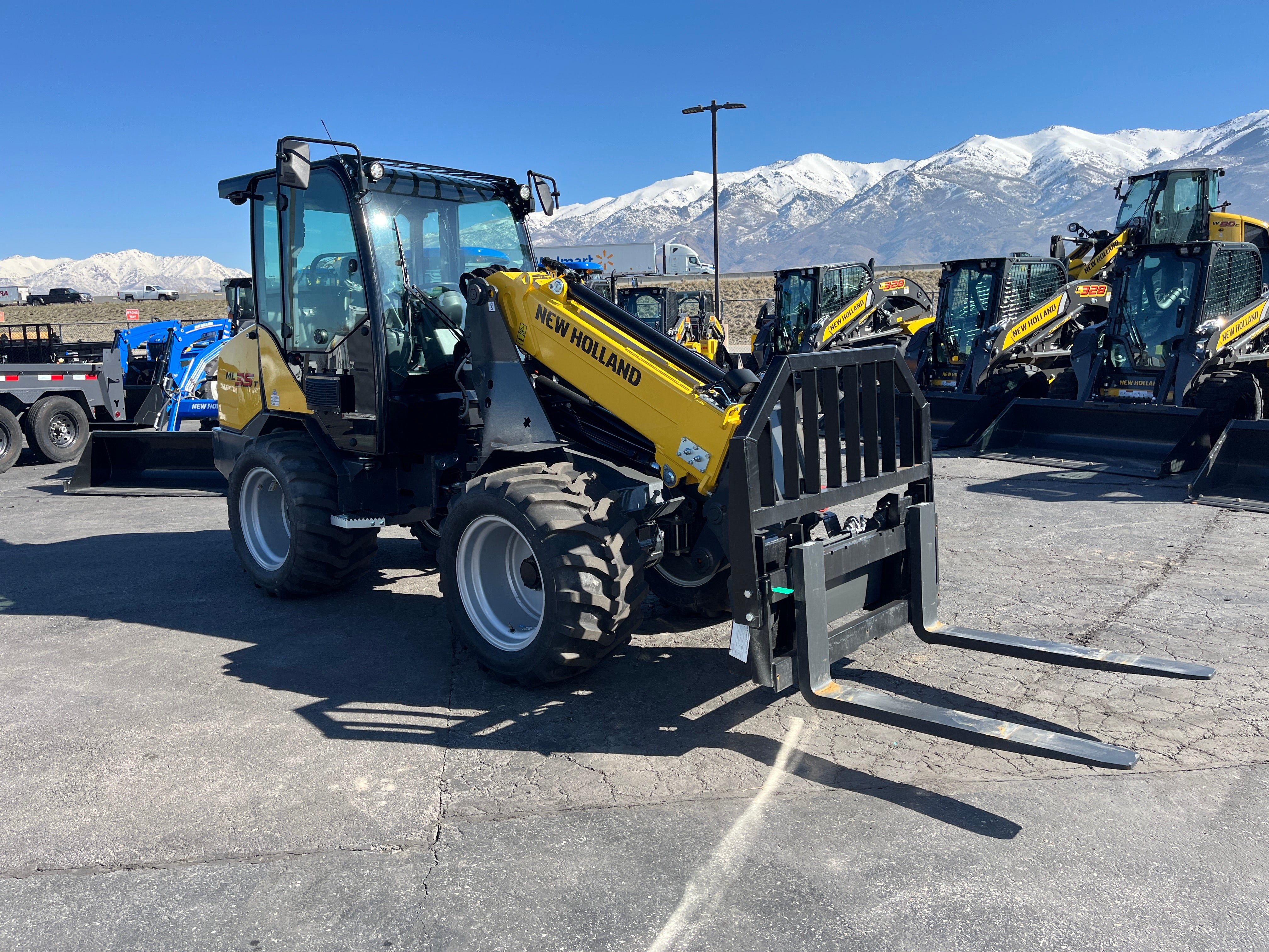 2025 New Holland ML35T Articulating Wheel Loader