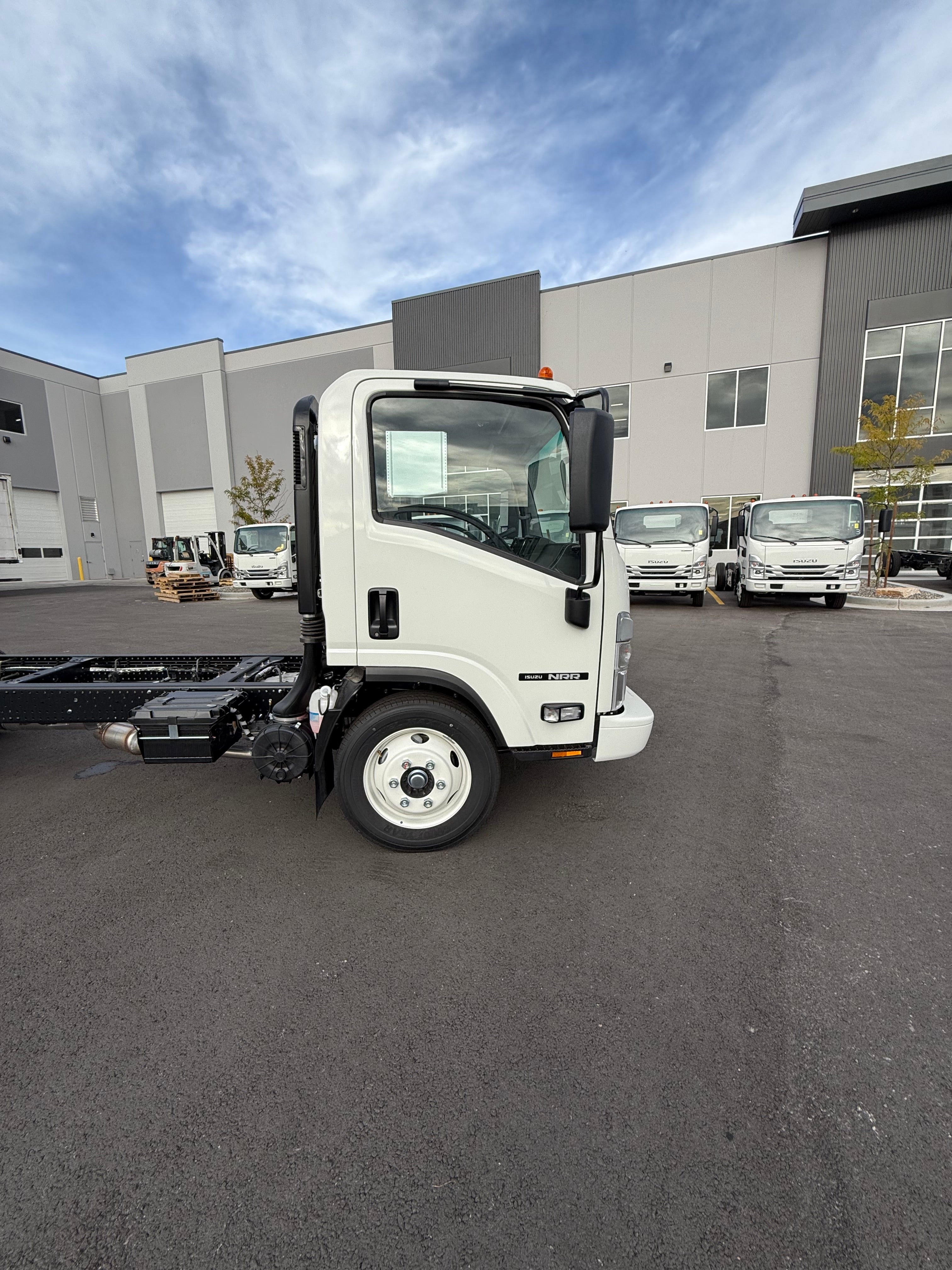 New 2025 Isuzu NRR Gas Cab and Chassis