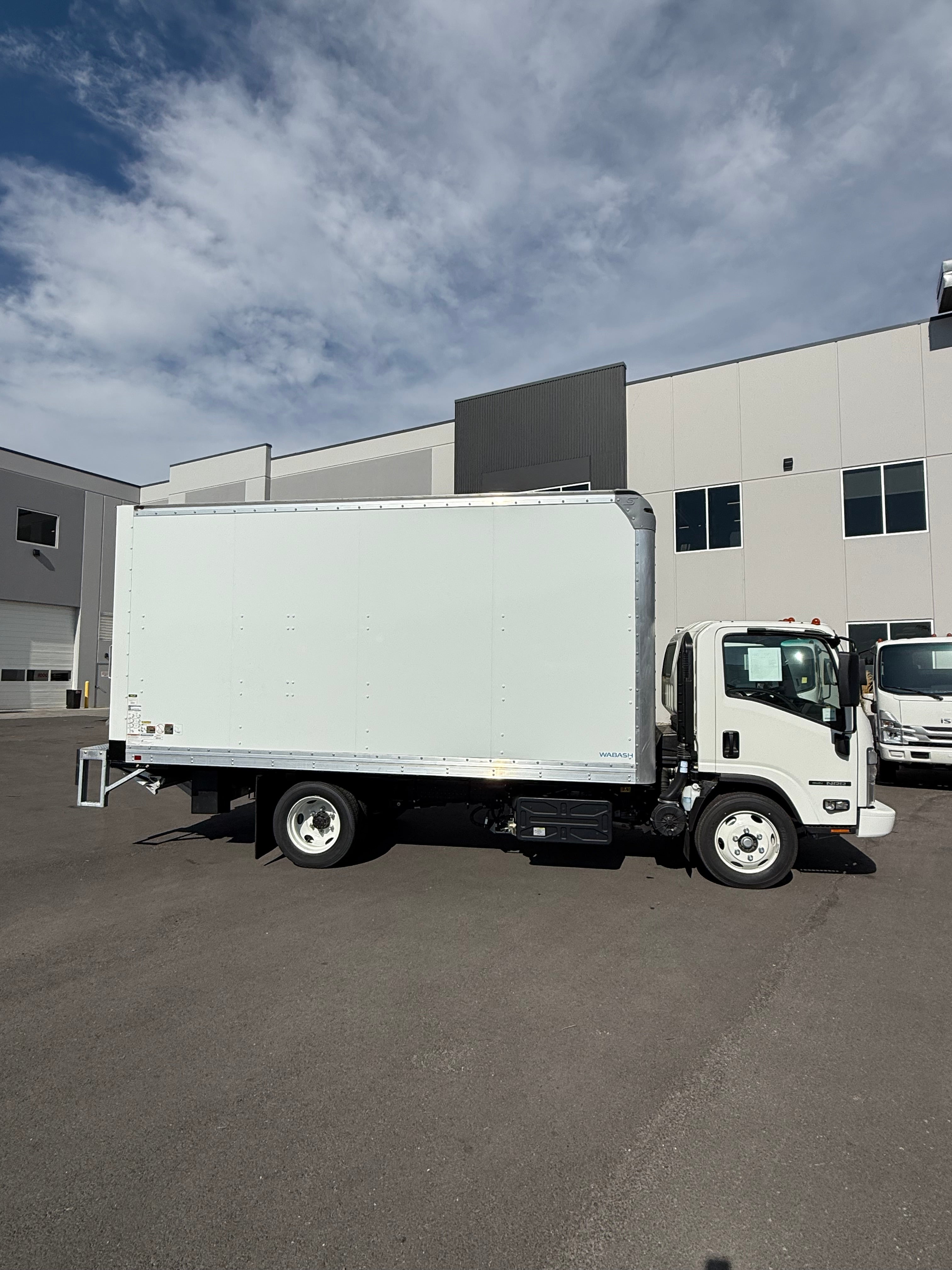 2024 Isuzu NRR Diesel 16' Box Truck