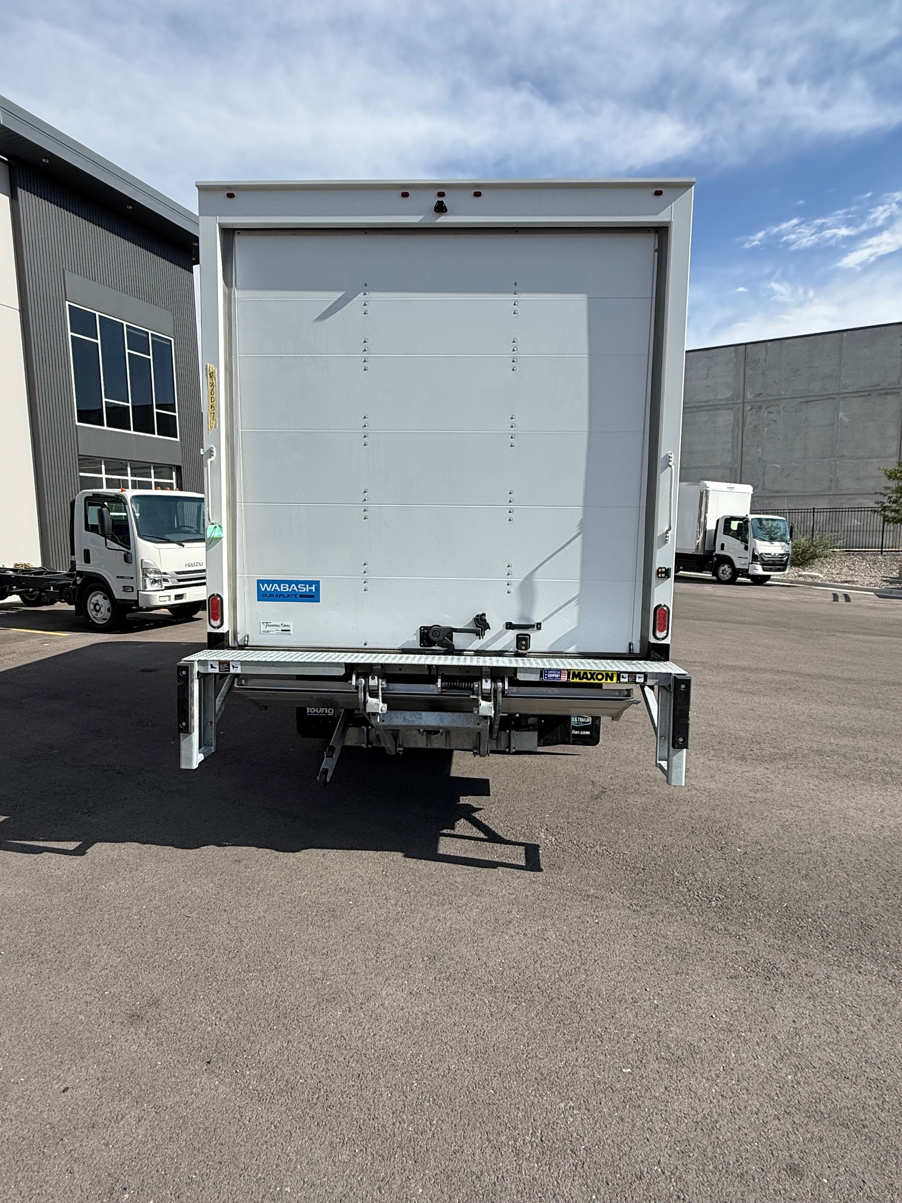 2024 Isuzu NRR Diesel 16' Box Truck