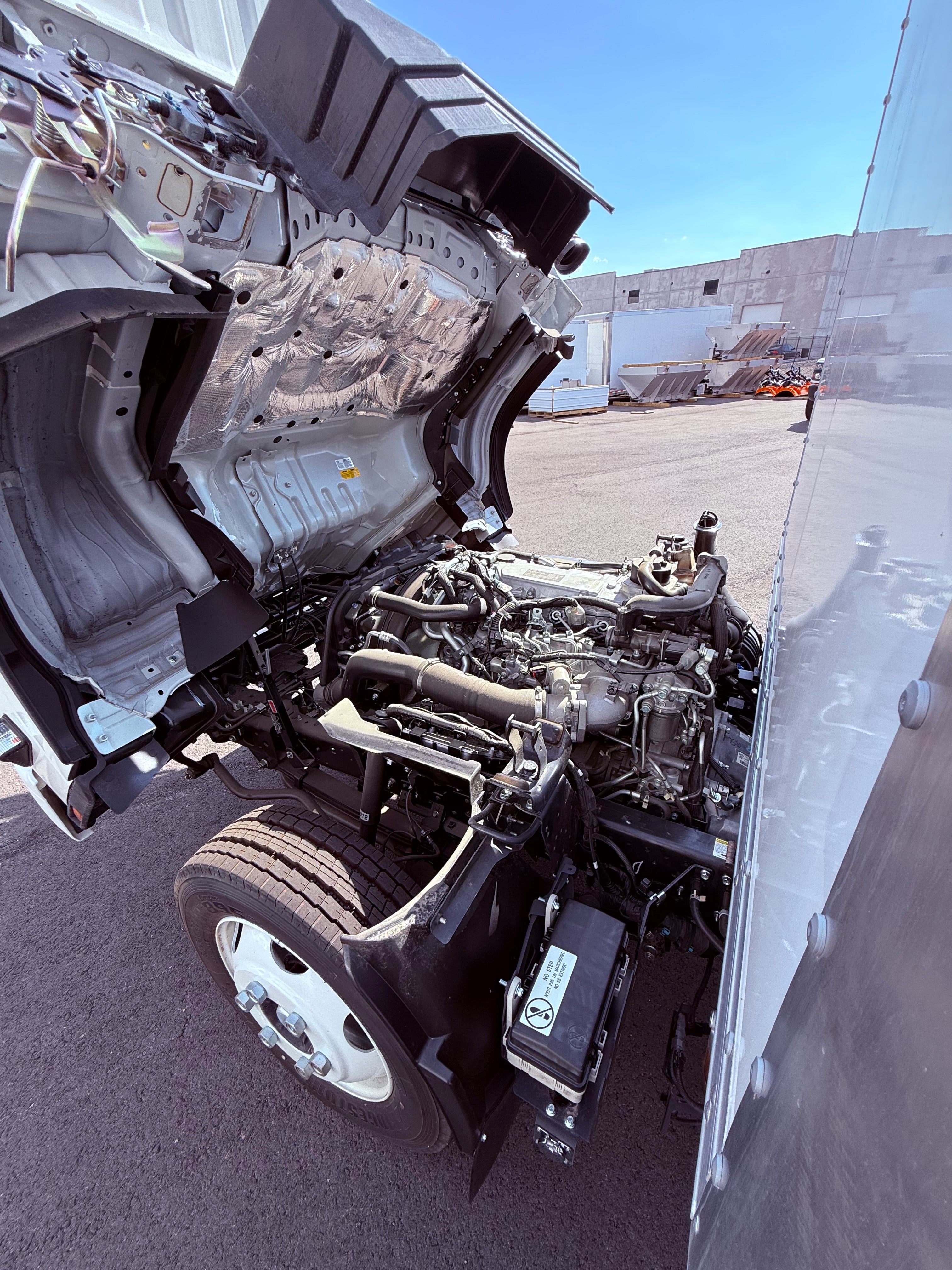2024 Isuzu NRR Diesel 16' Box Truck