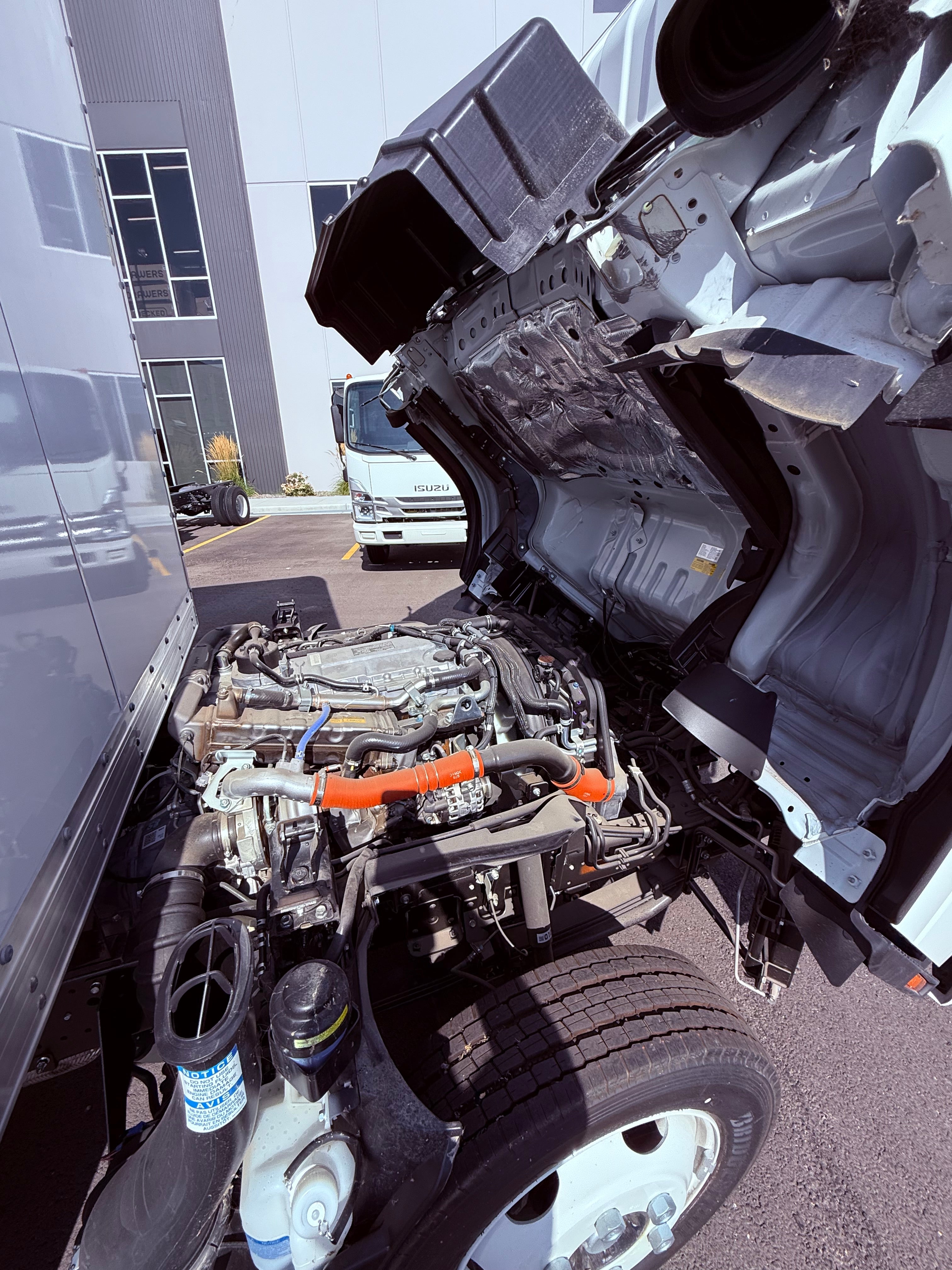 2024 Isuzu NRR Diesel 16' Box Truck