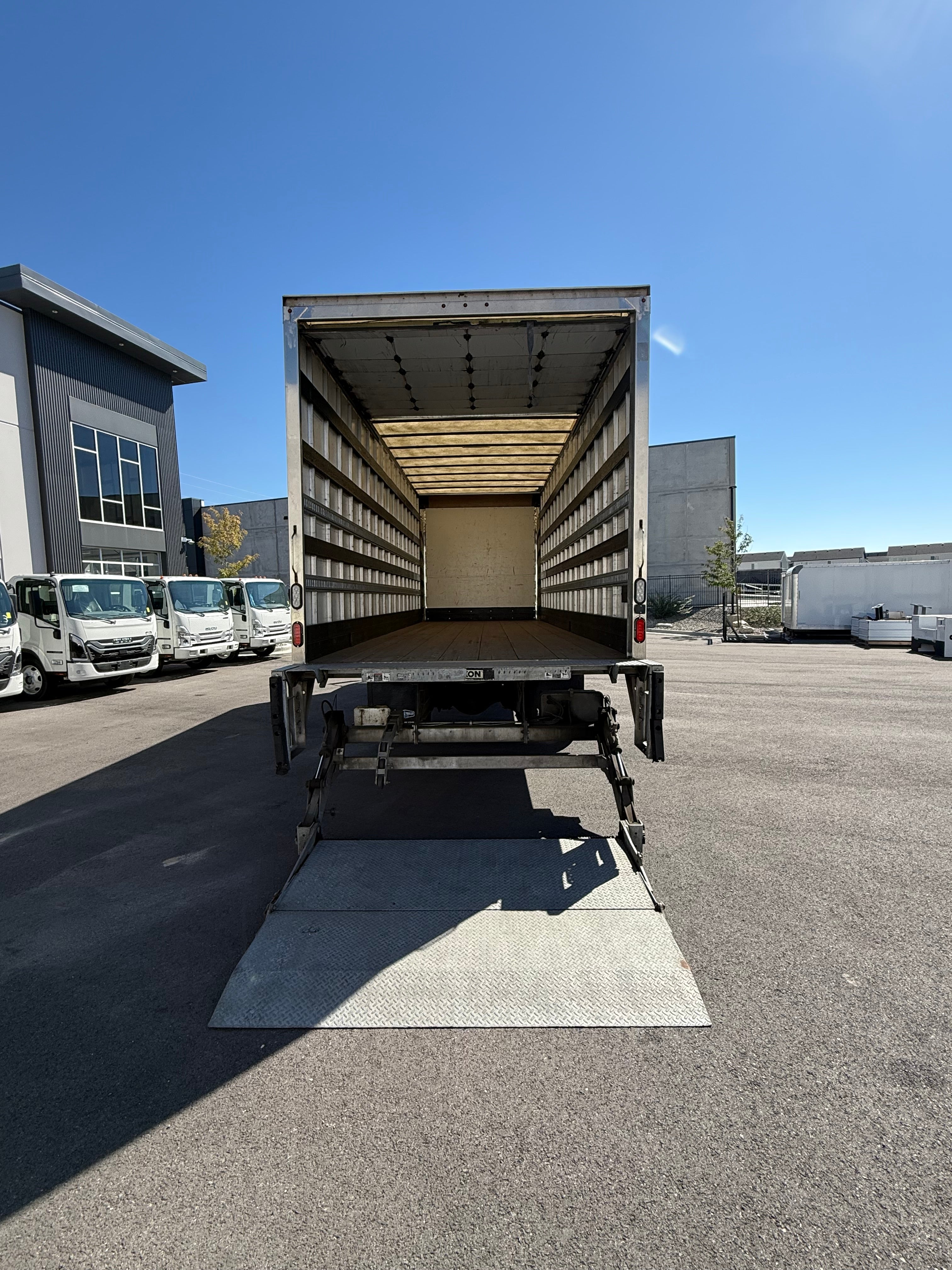 USED 2019 HINO 268A 26,000 GVW 26' BOX TRUCK