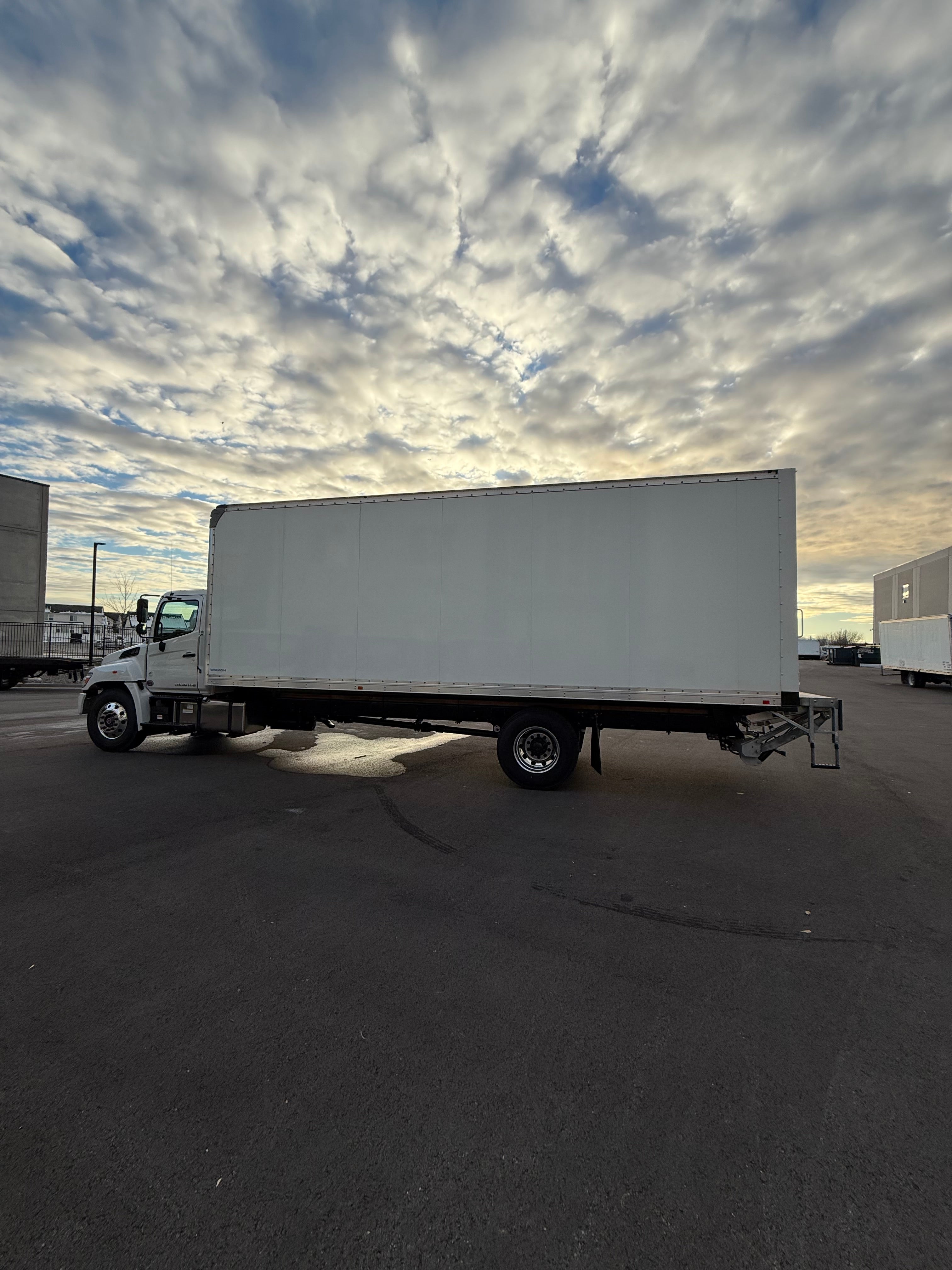 2025 Hino L6 26' Box Truck with Liftgate