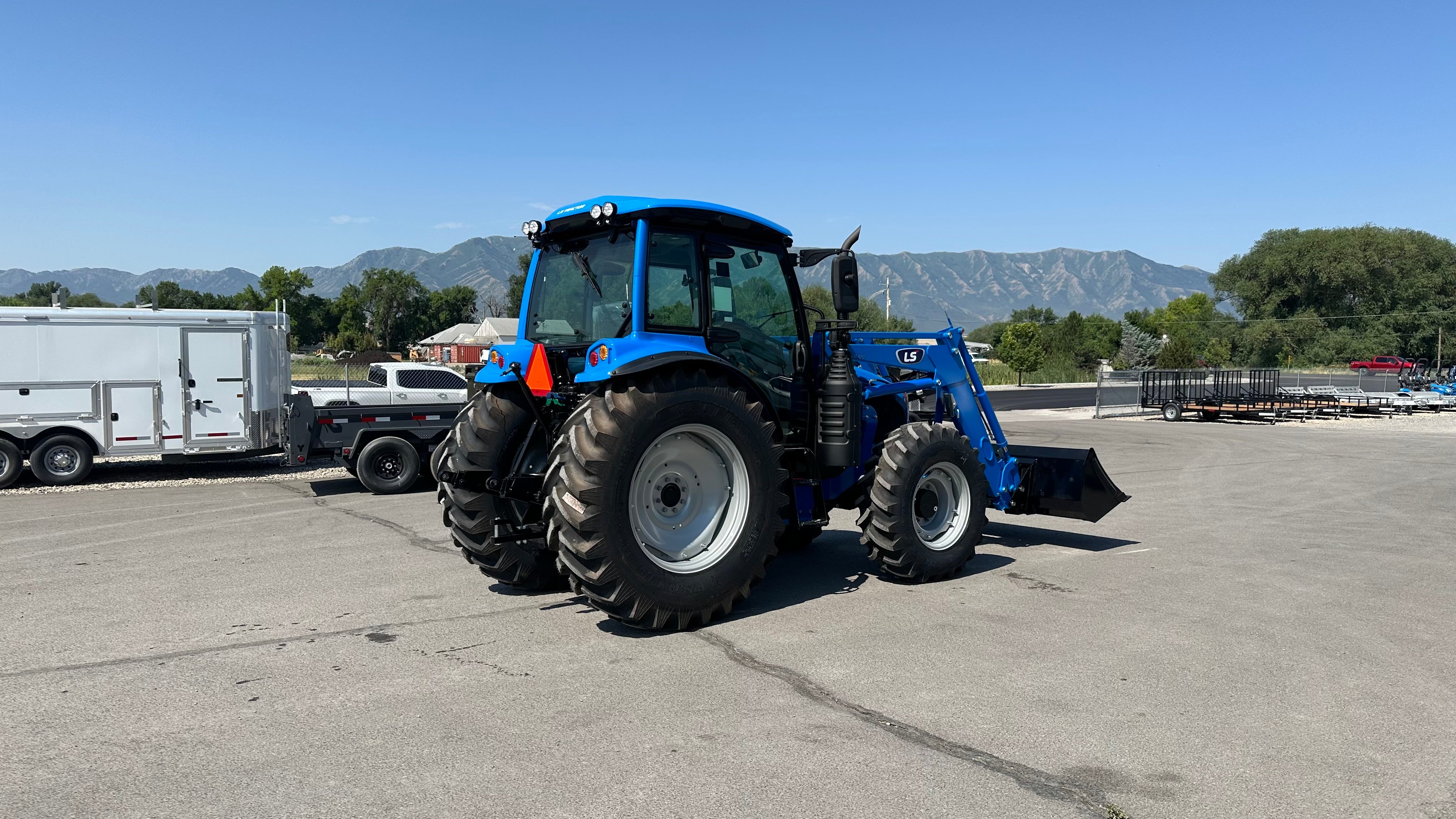 2024 LS MT7101 With Loader