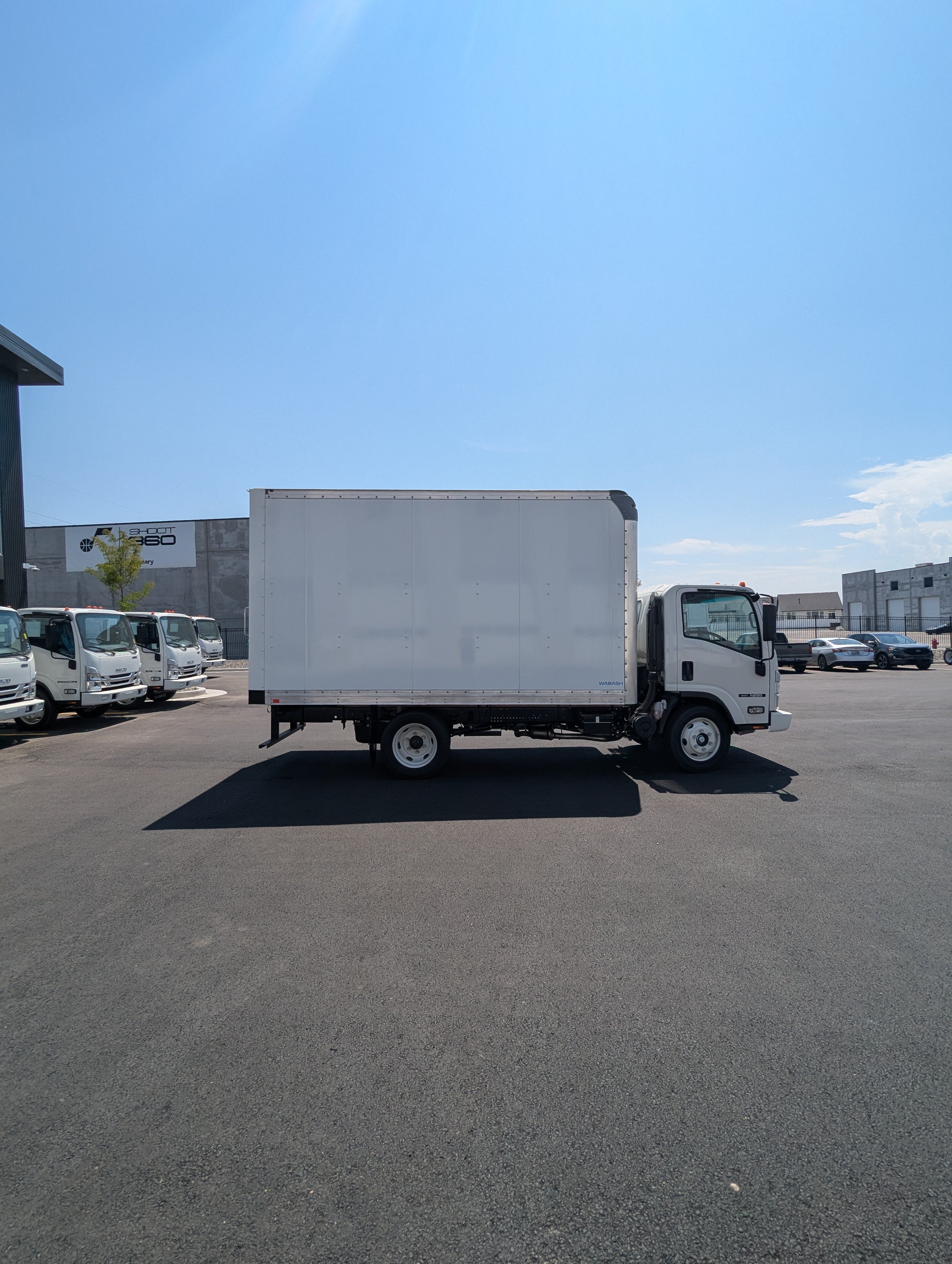 New 2025 Isuzu NRR Gas 14' Box Truck