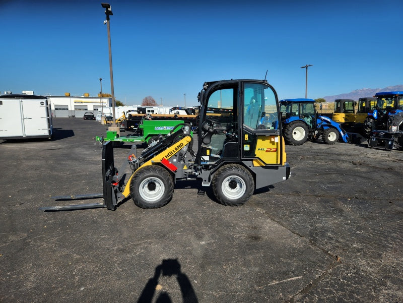 New Holland ML23 Small Articulating Loader