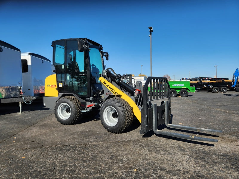 New Holland ML23 Small Articulating Loader