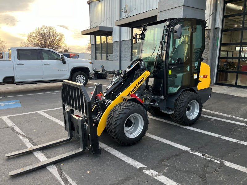 New Holland ML23 Small Articulating Loader